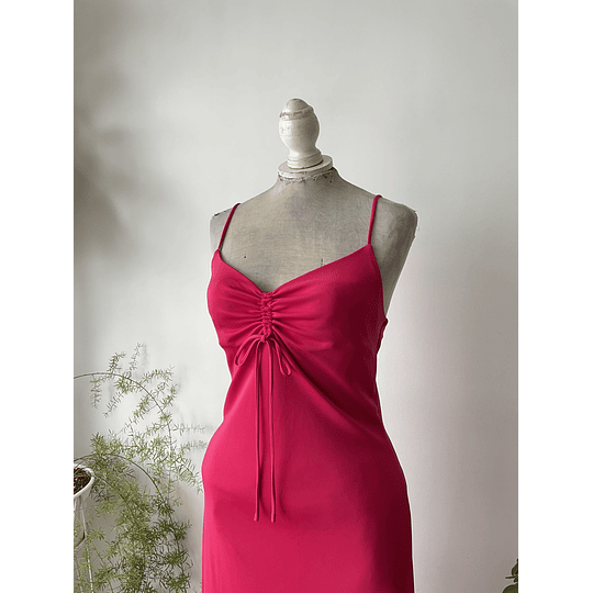 Vestido fucsia. Talla: S elasticado