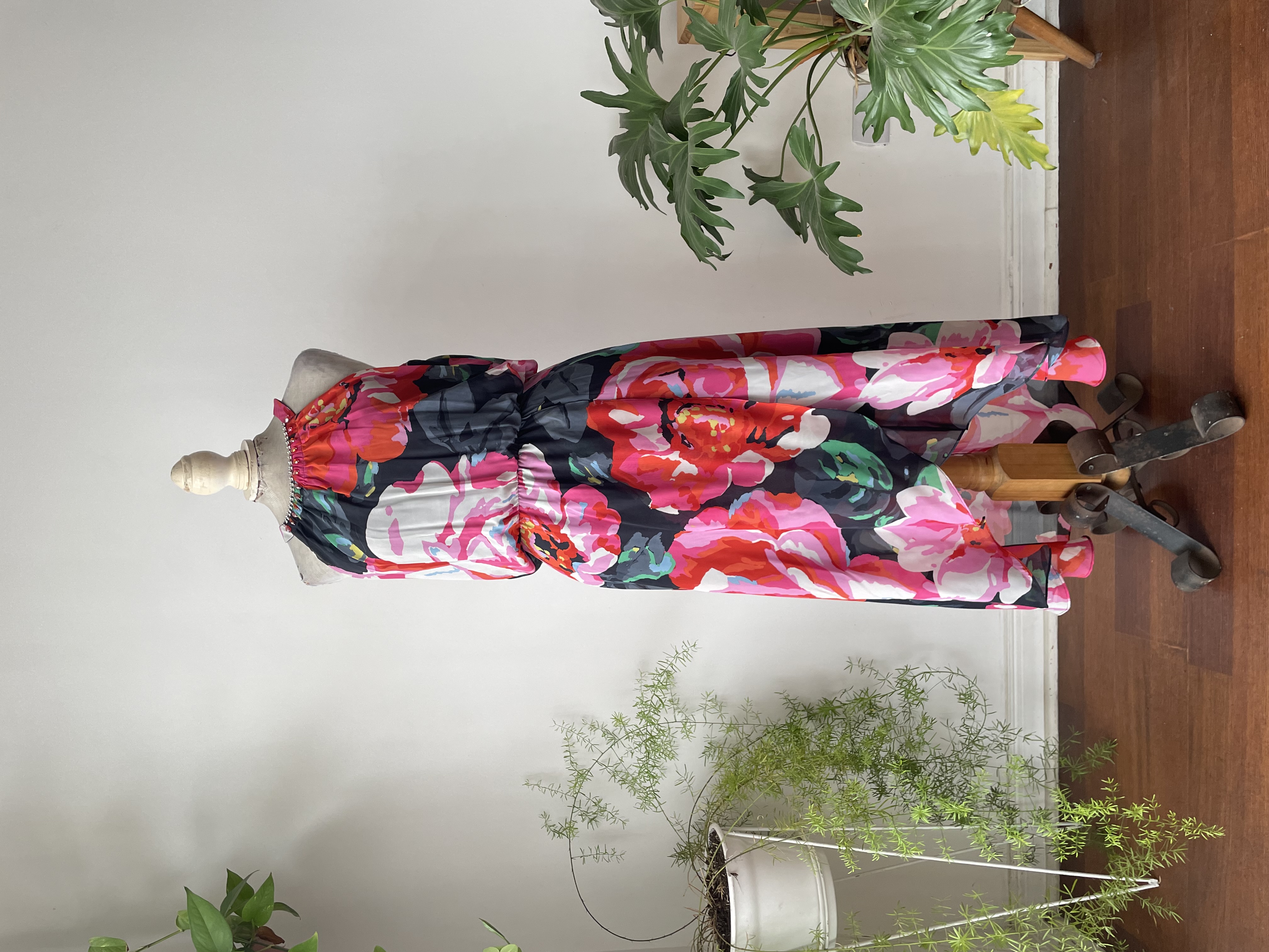 Vestido Floral. Talla: 8 (L) 1