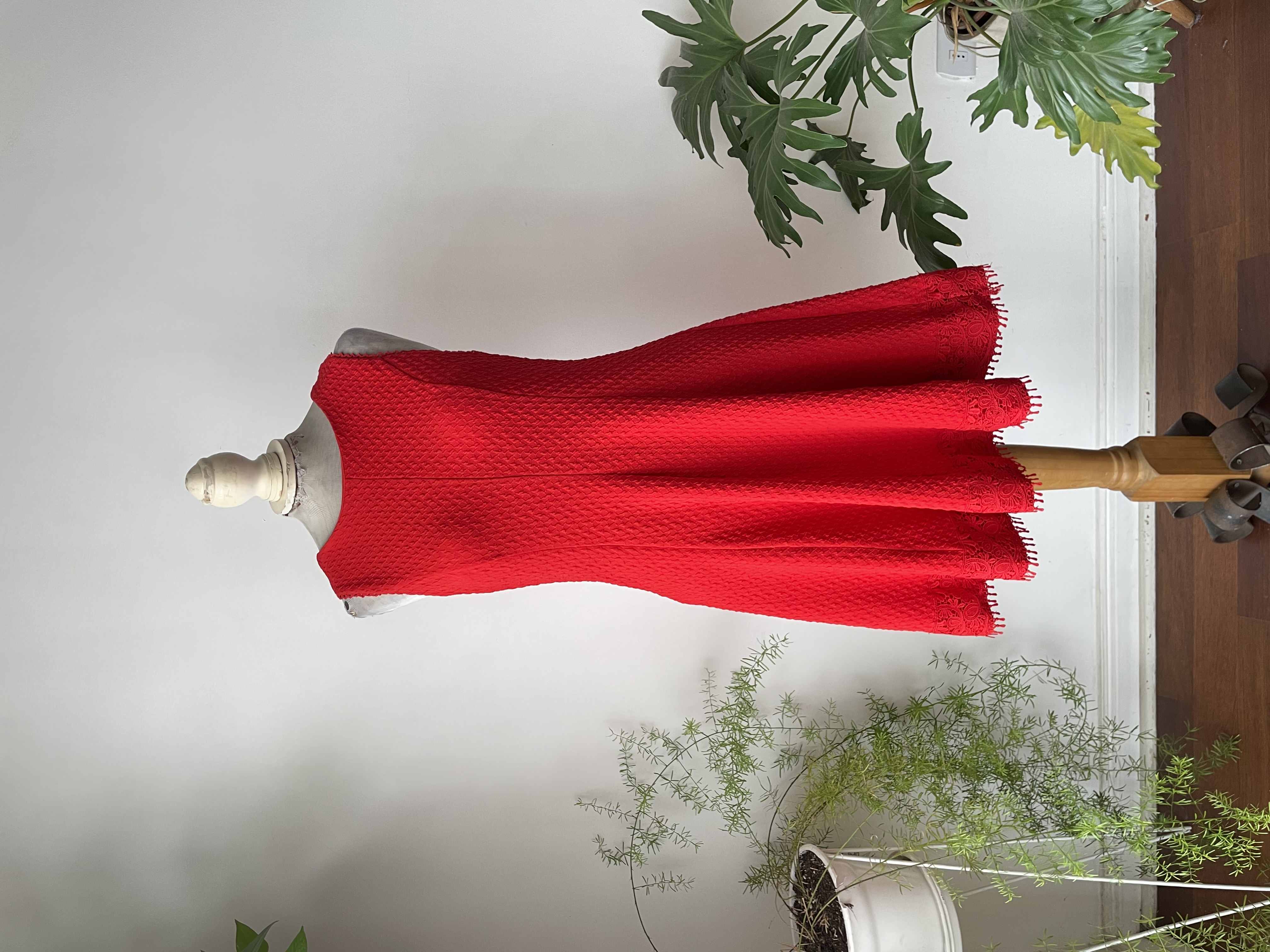Vestido rojo. Talla: L 1