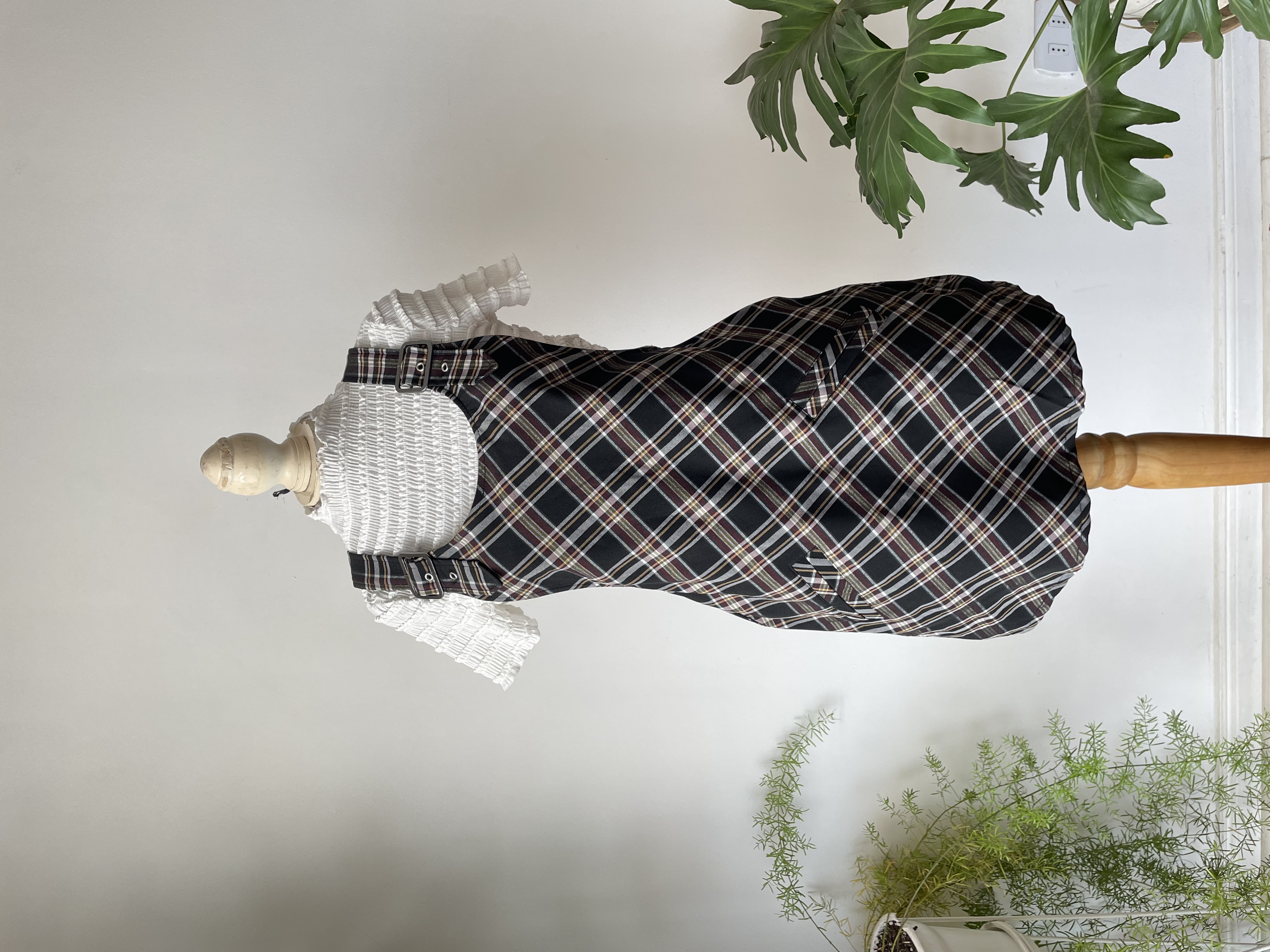 Jardinera tartán. Talla: L chica 1