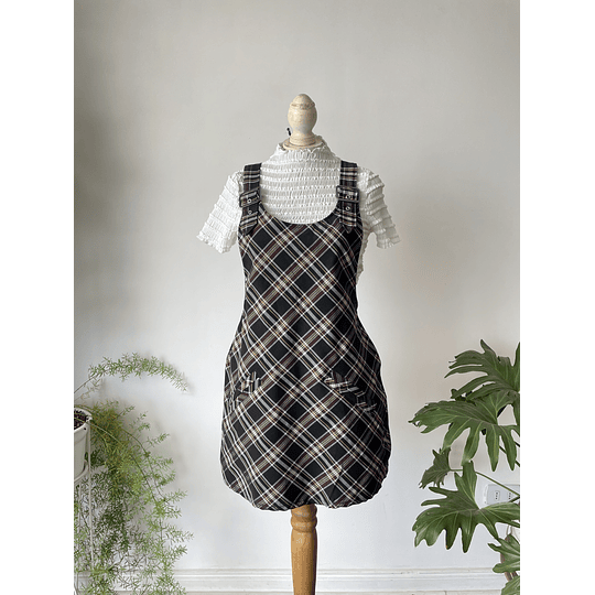 Jardinera tartán. Talla: L chica