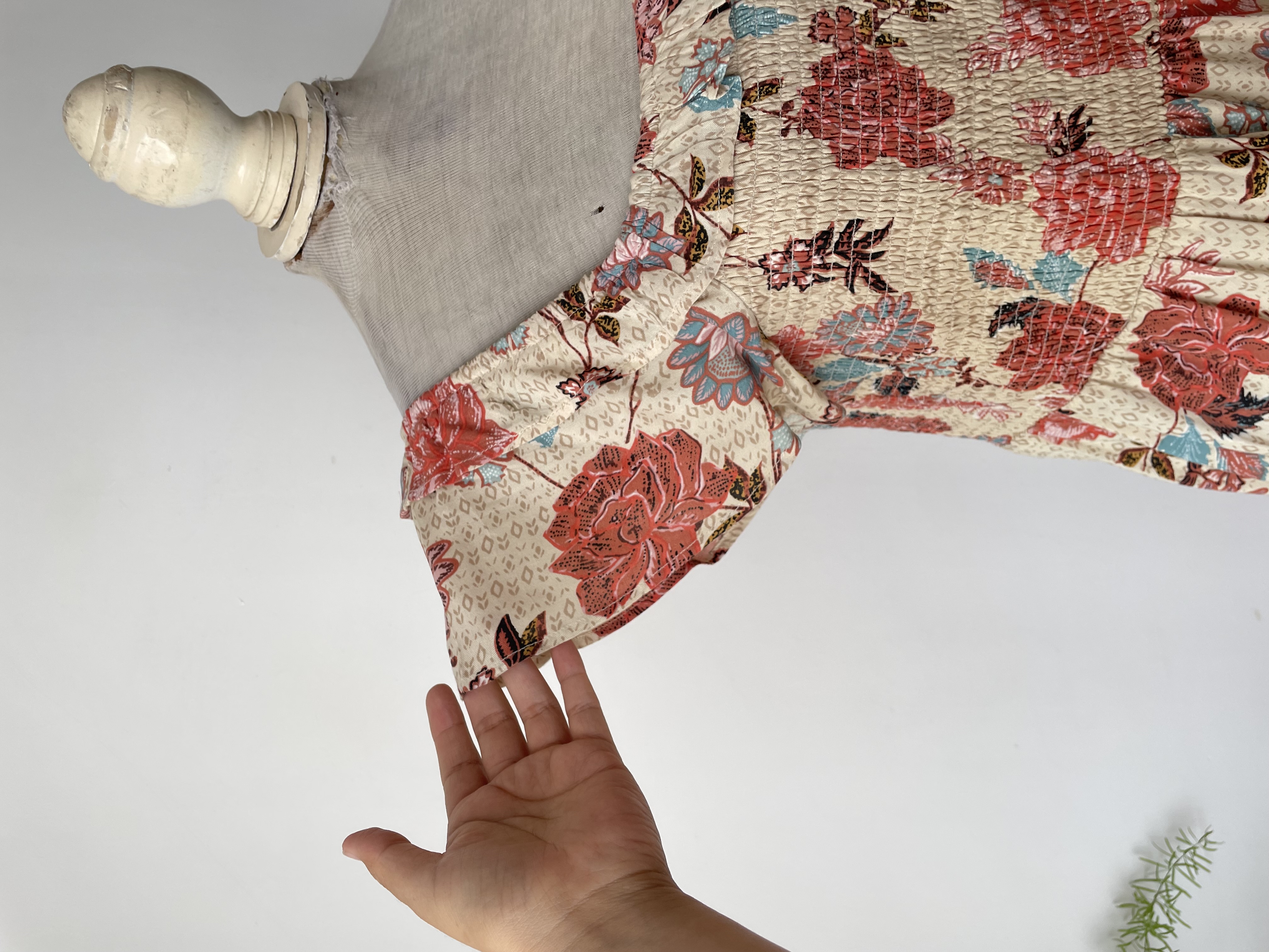 Vestido rosas. Talla: M elasticado  6