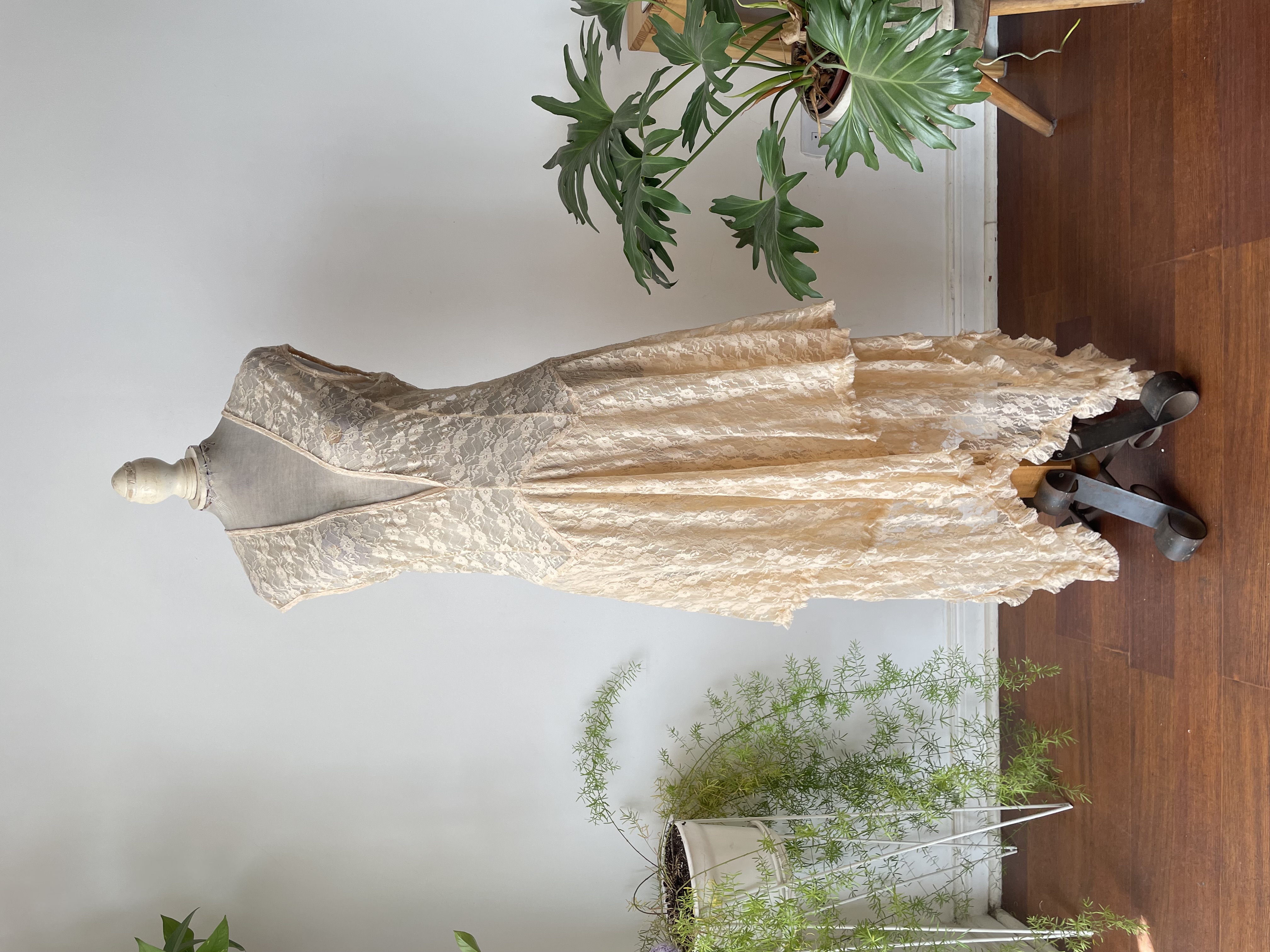 Vestido encaje. Talla: XL 1