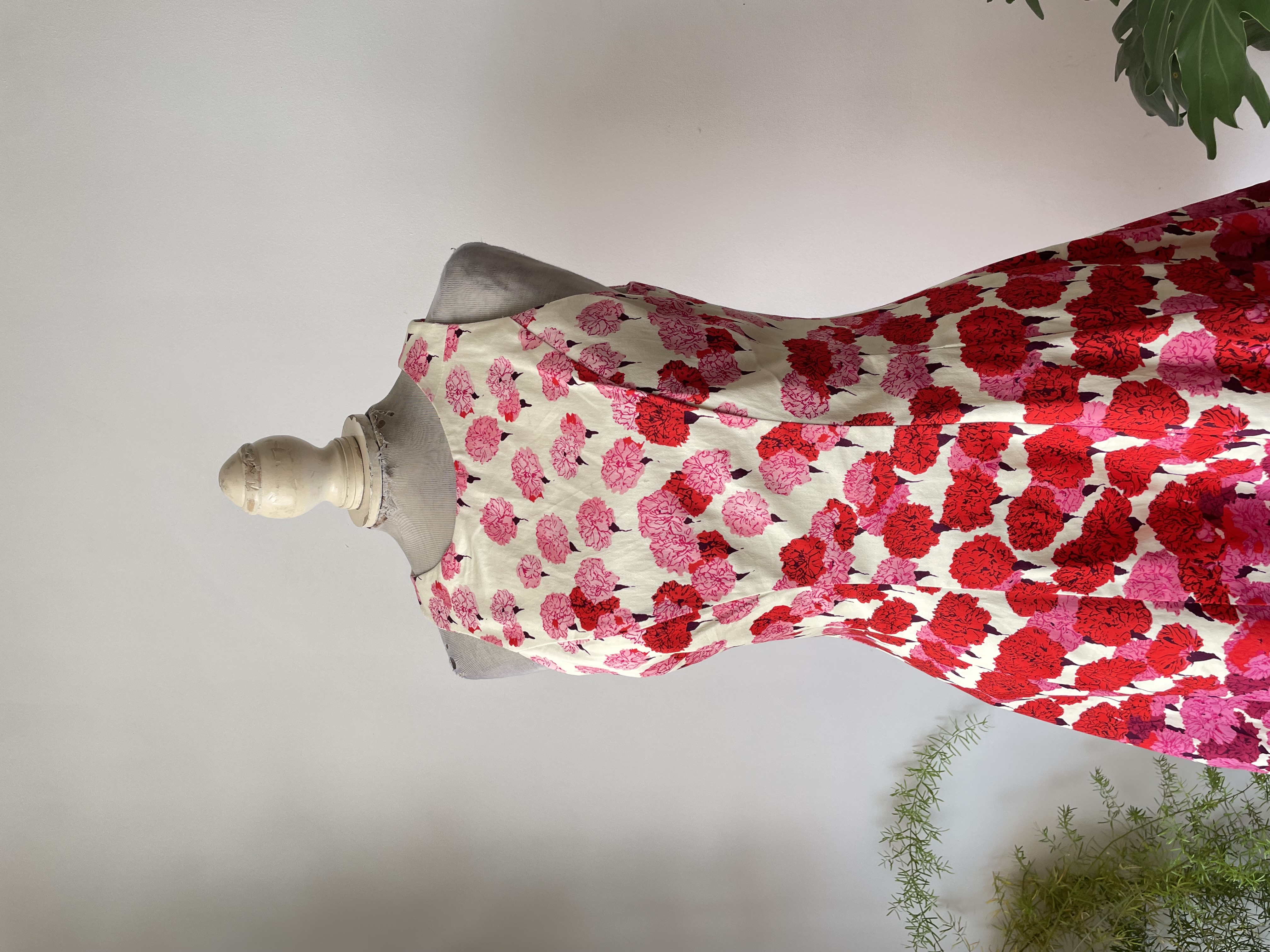 Vestido degradé floral. Talla: 8p (m) 4