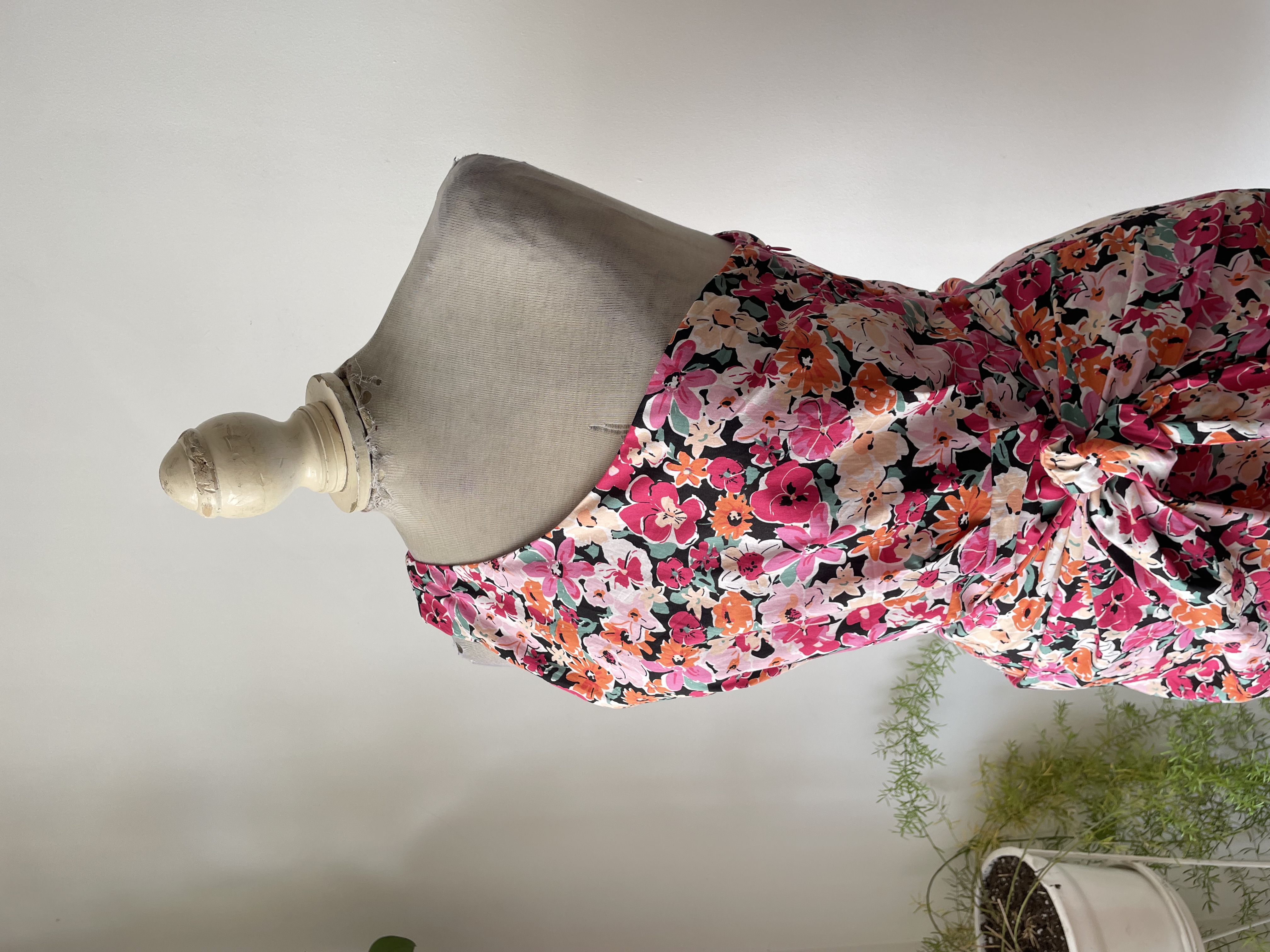 Vestido asimétrico. Talla: M chico (38) 2