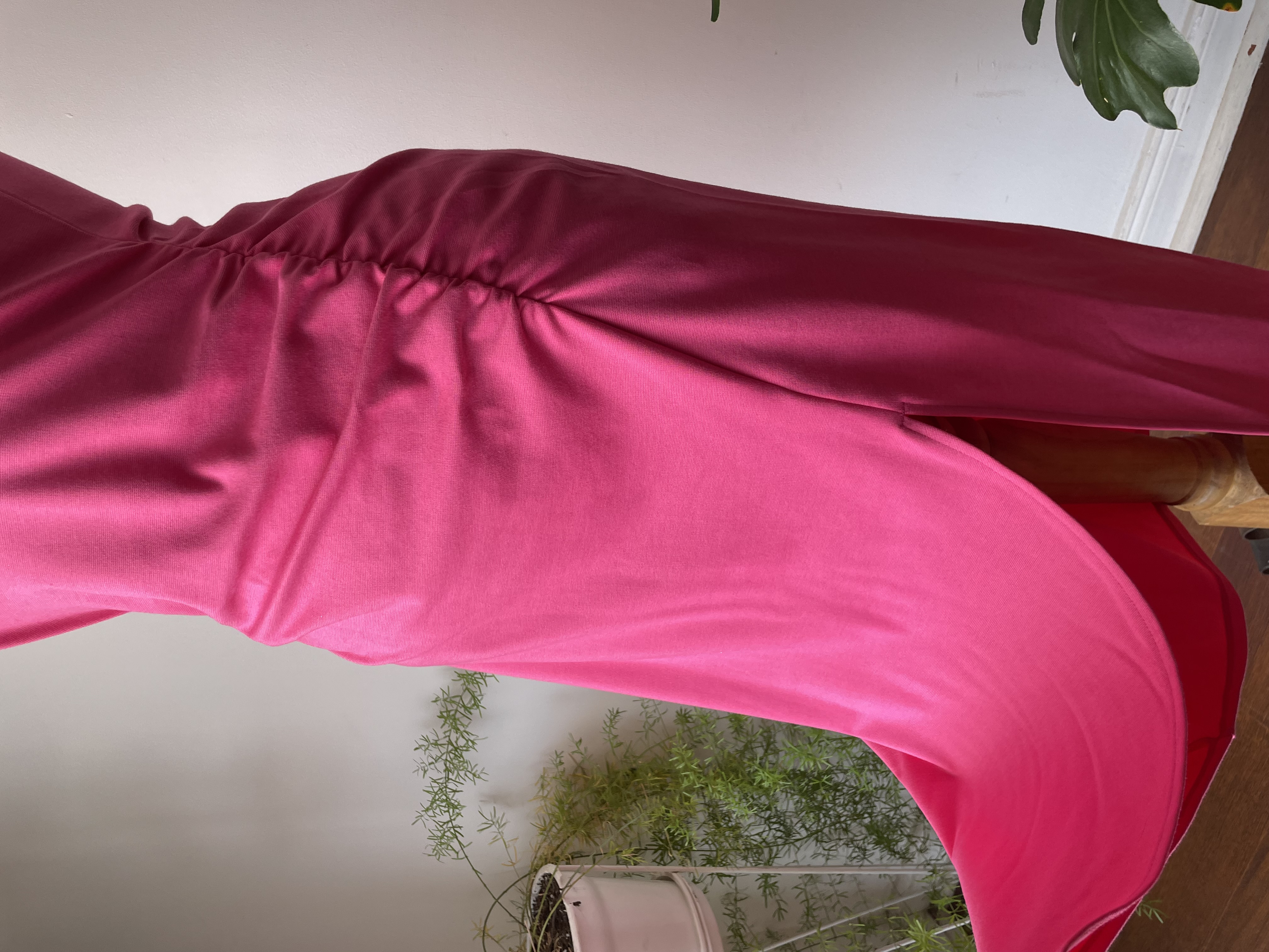 Vestido fucsia. Talla: XS elasticado 3