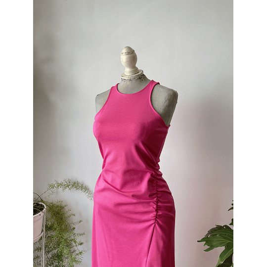 Vestido fucsia. Talla: XS elasticado