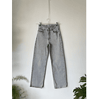 Jeans gris claro. Talla: 27 (36) 1
