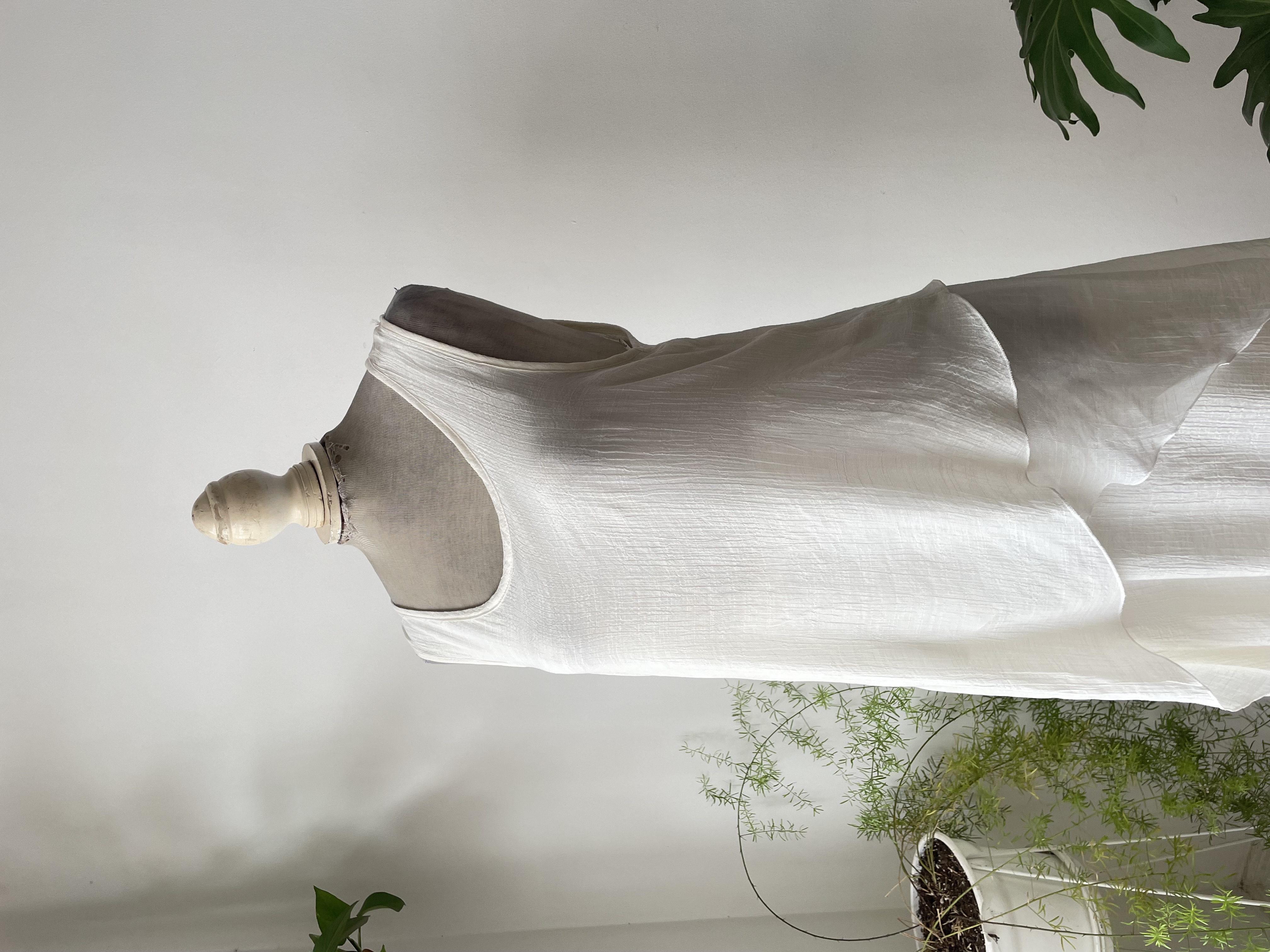 Vestido capas. Talla: L chico 2