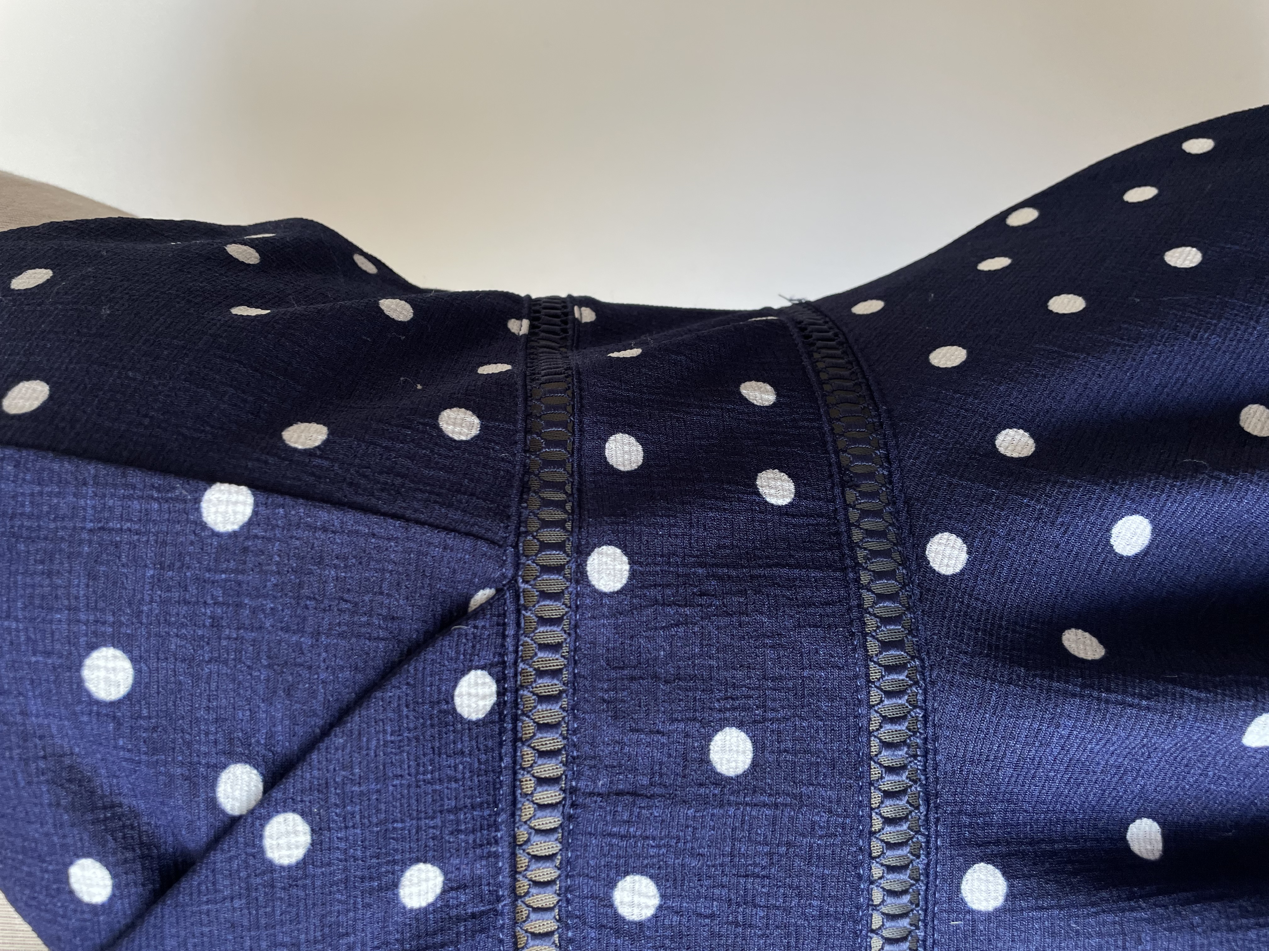 Vestido dot. Talla: L chico (m) 4