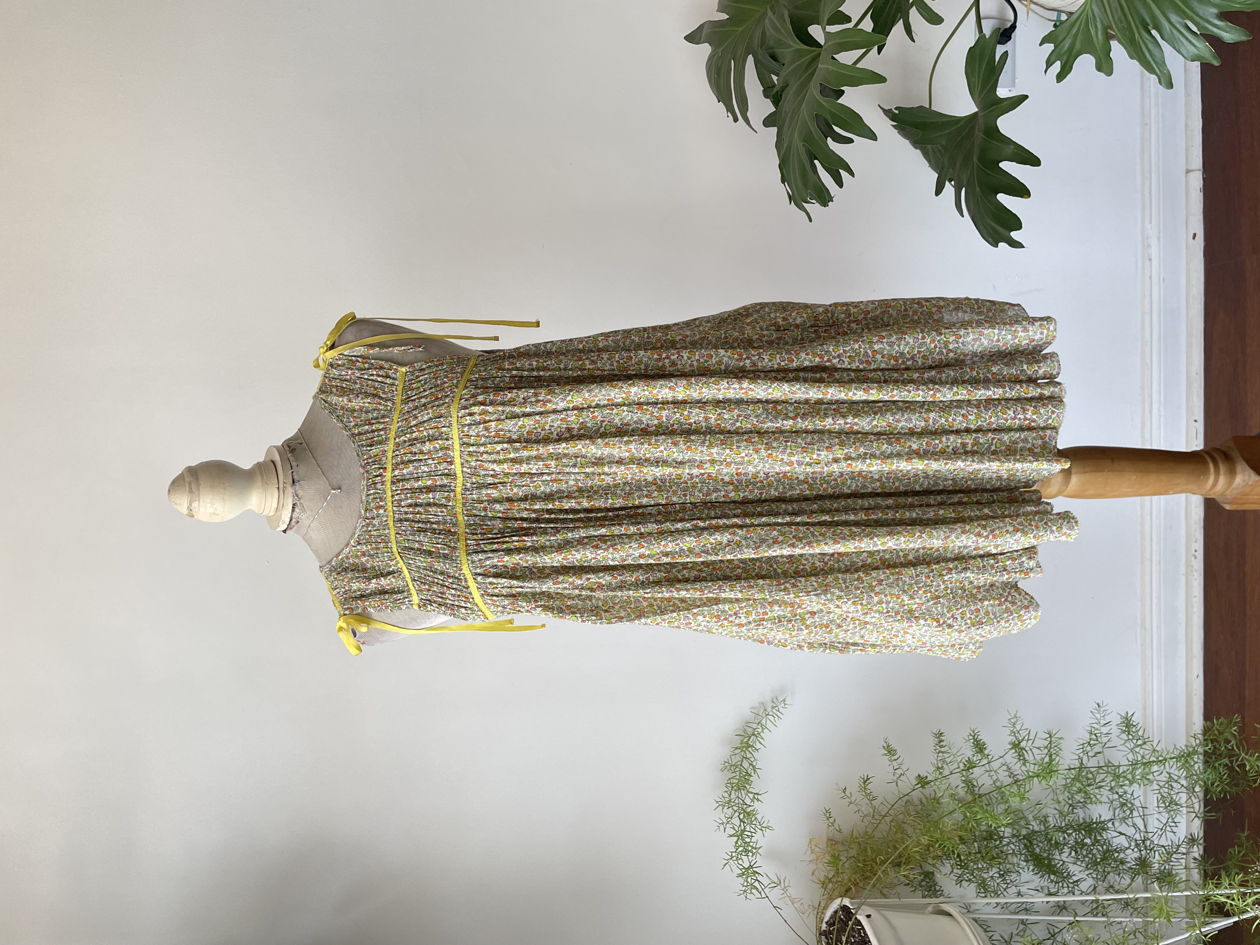 Vestido verduras. Talla: S 1