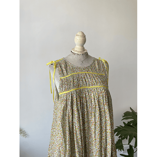 Vestido verduras. Talla: S