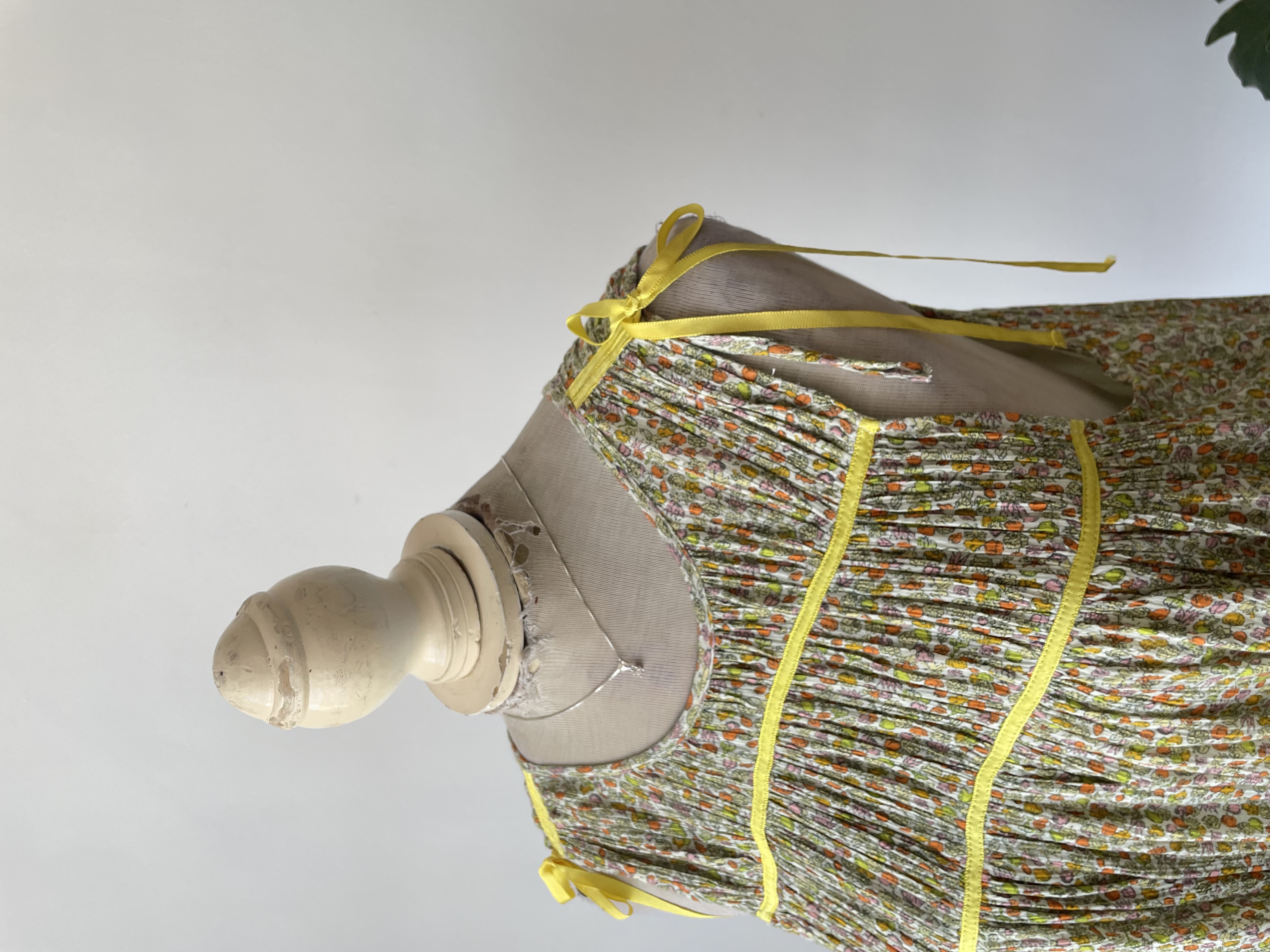 Vestido verduras. Talla: S 5