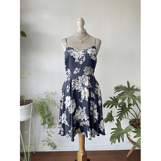 Vestido flores. Talla: M