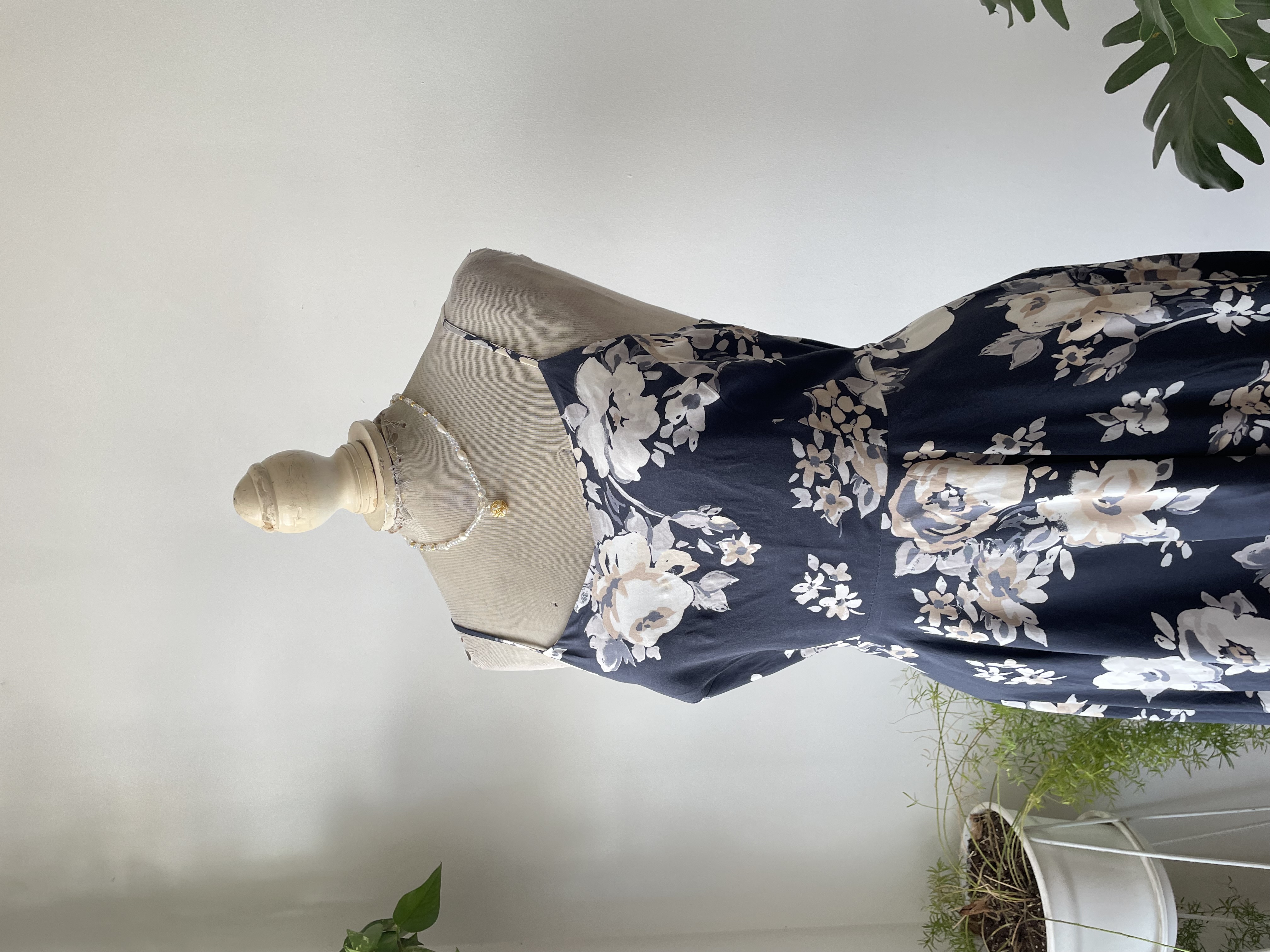 Vestido flores. Talla: M 2