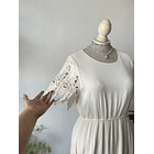 Vestido crema. Talla: S 2