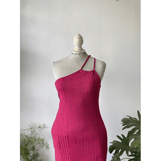 Vestido asimétrico. Talla: S