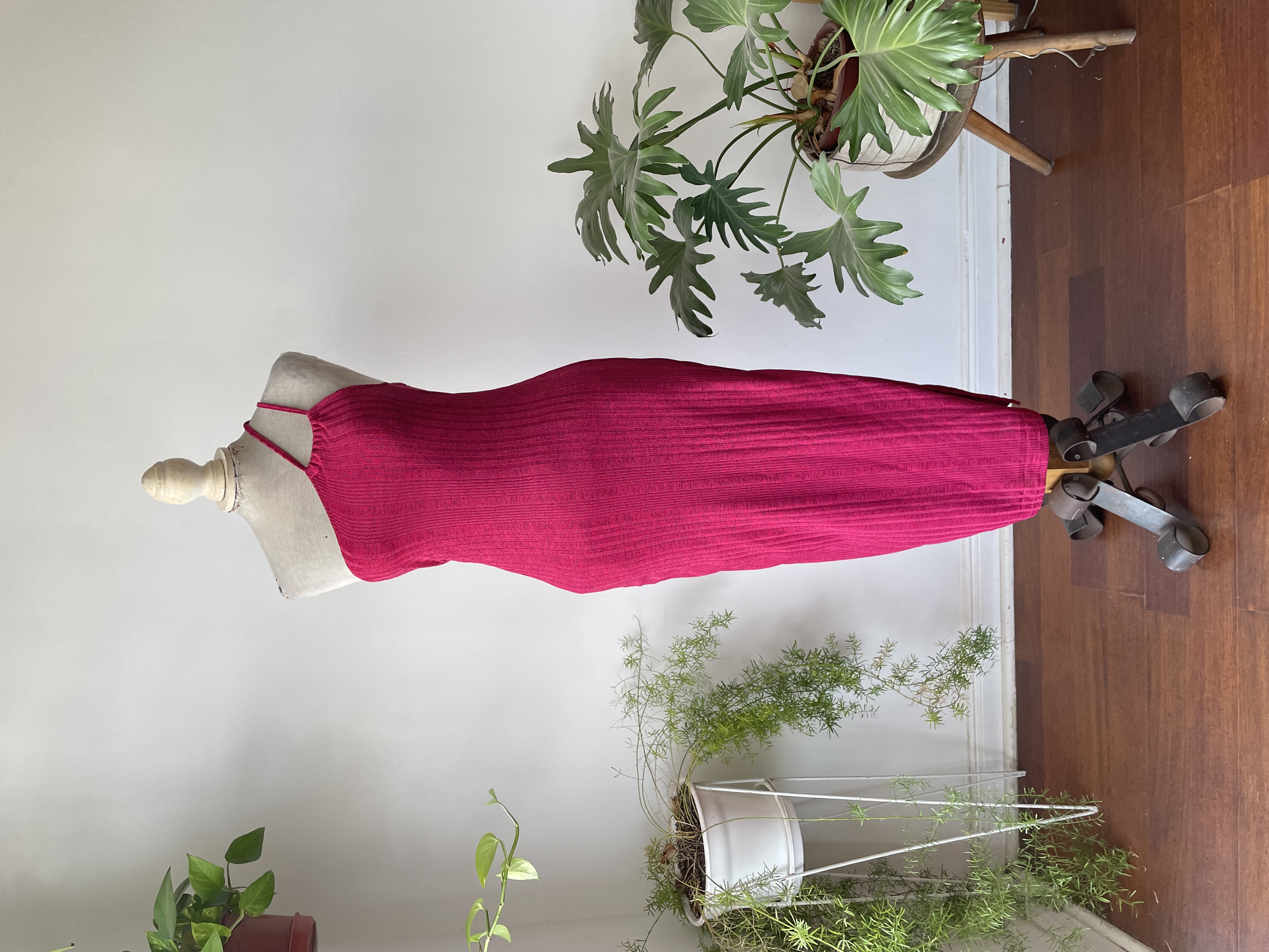 Vestido asimétrico. Talla: S 1