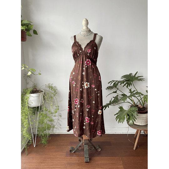 Vestido saten. Talla: M