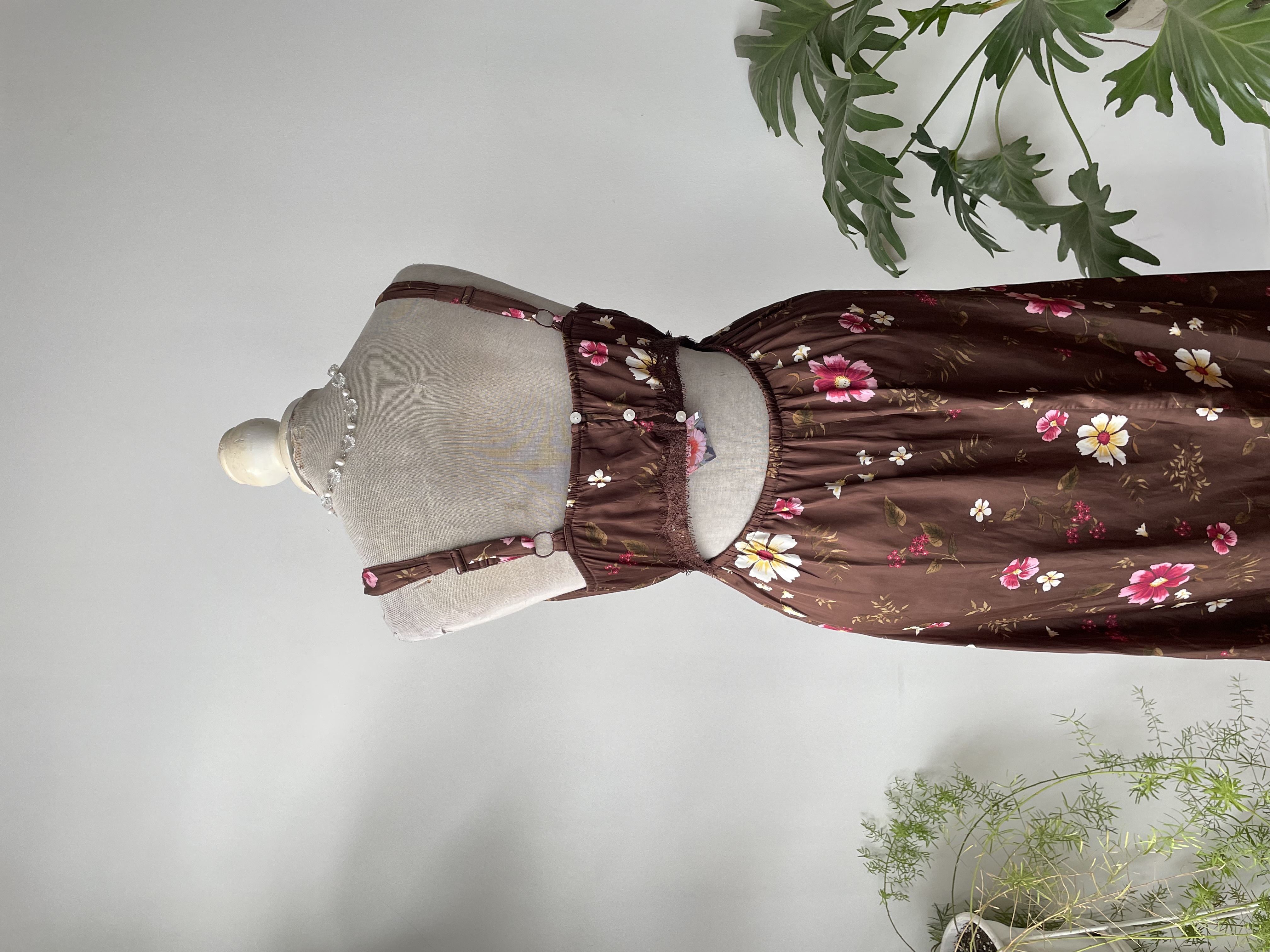 Vestido saten. Talla: M 4