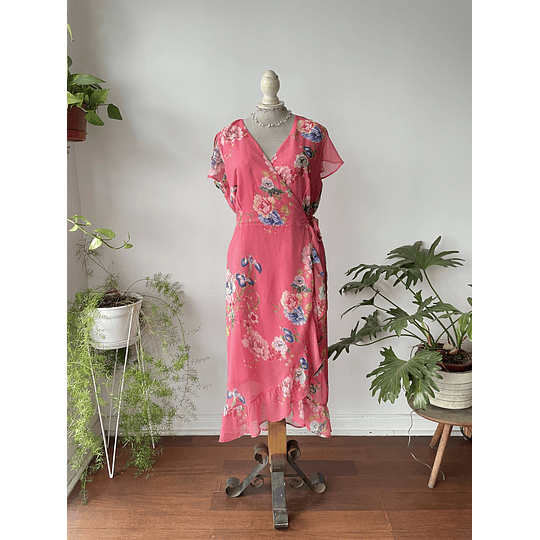 Vestido envolvente. Talla: L