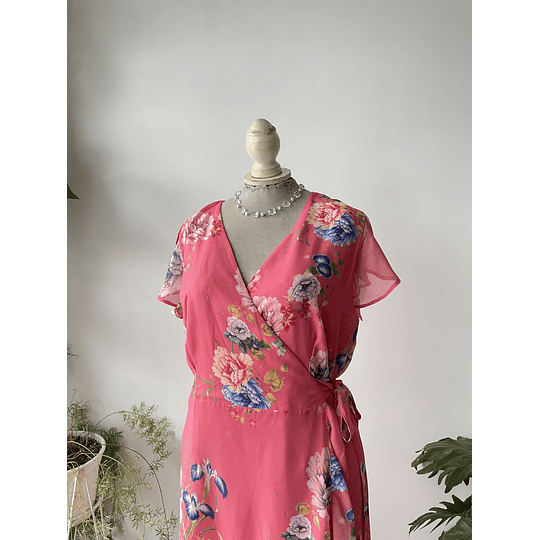 Vestido envolvente. Talla: L