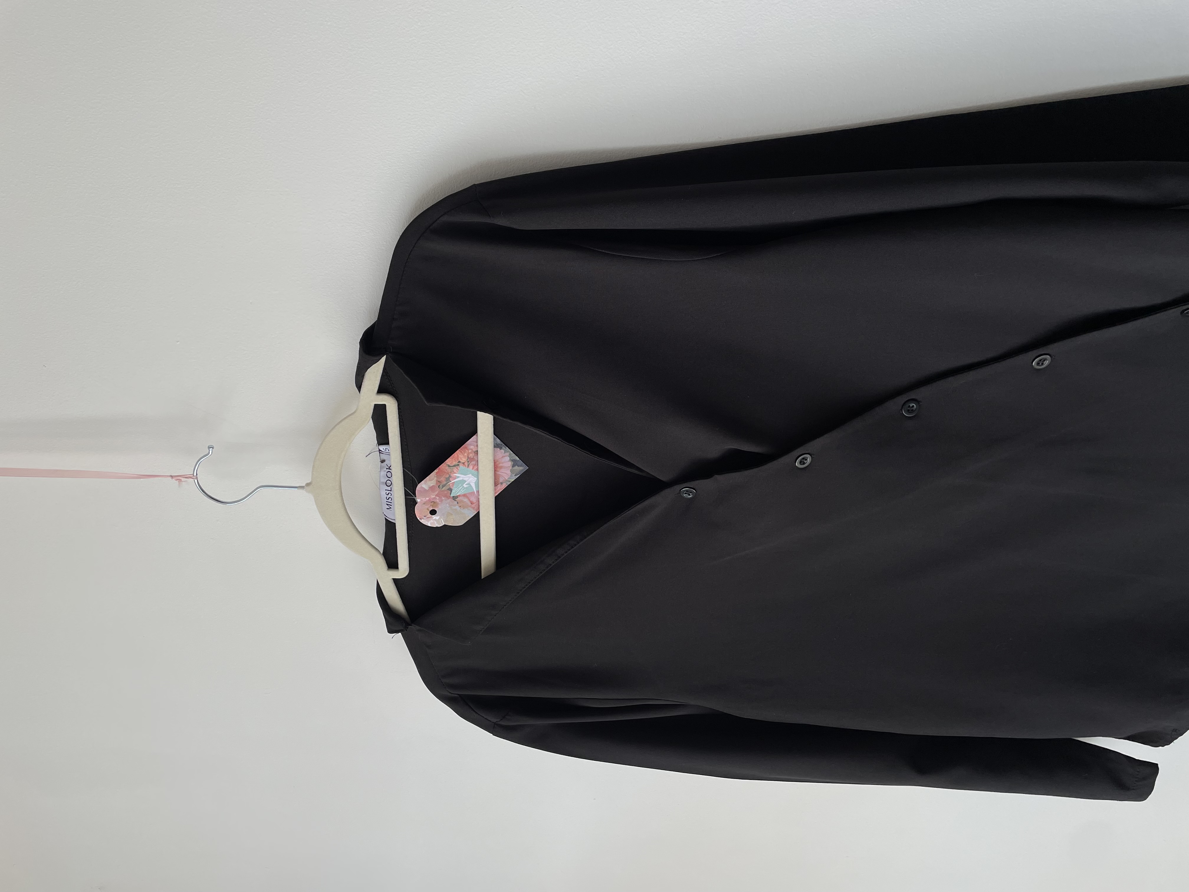 Blusa negra. Talla: S 2