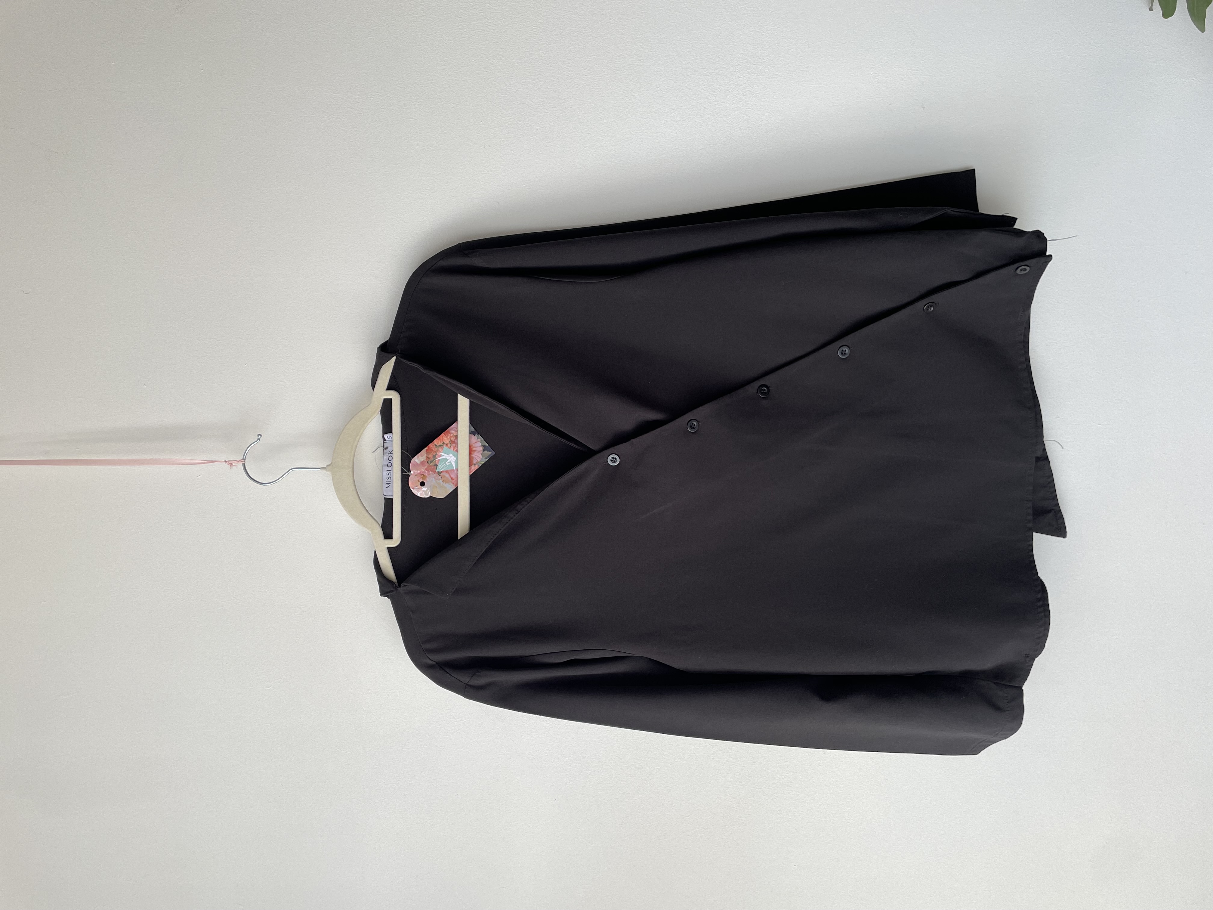 Blusa negra. Talla: S 1