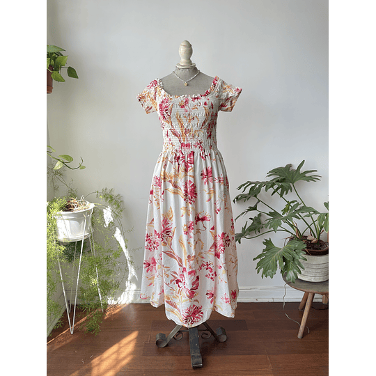 Vestido floral. Talla: M