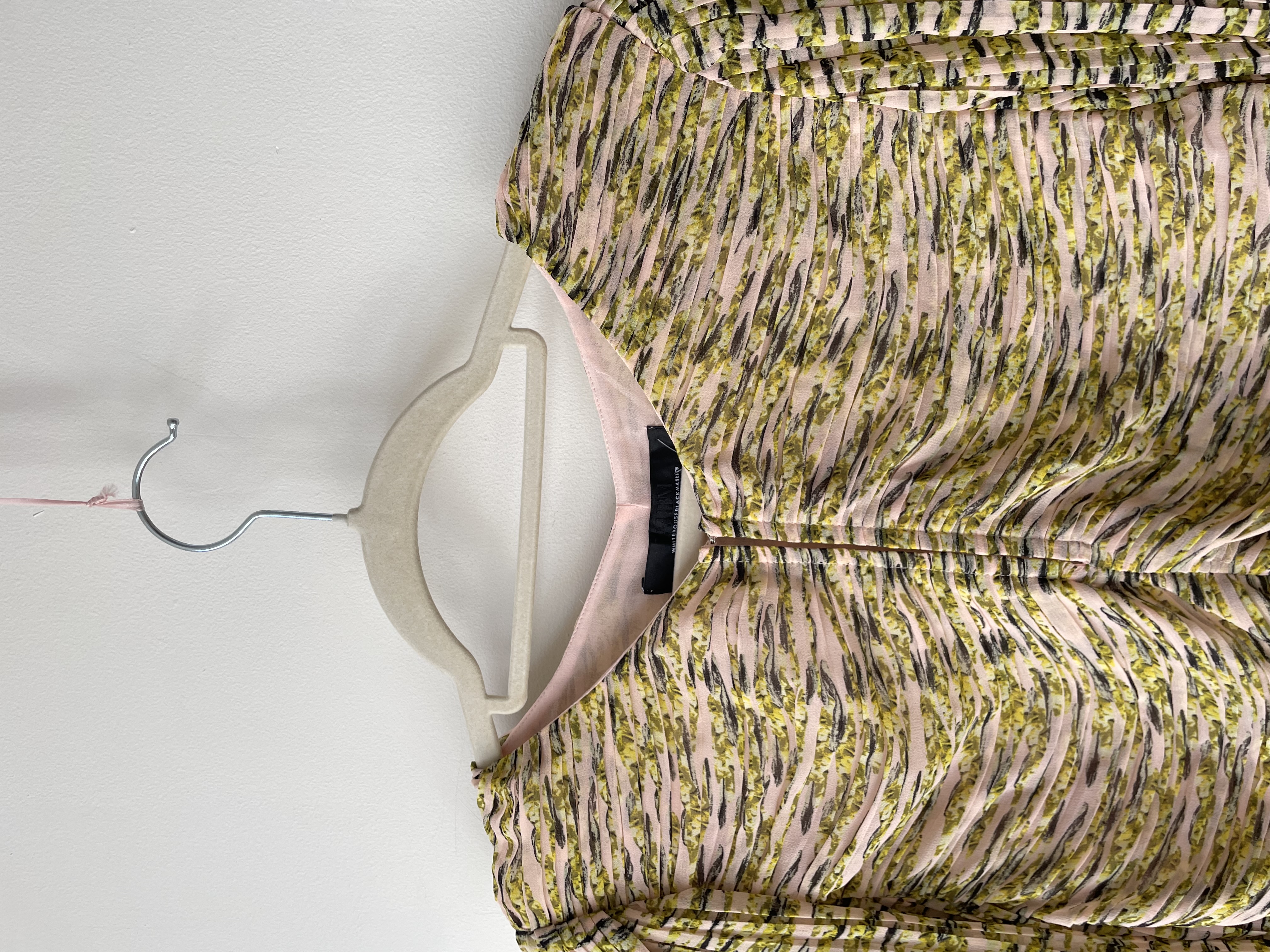 Blusa plisada. Talla: 10 (m) 6