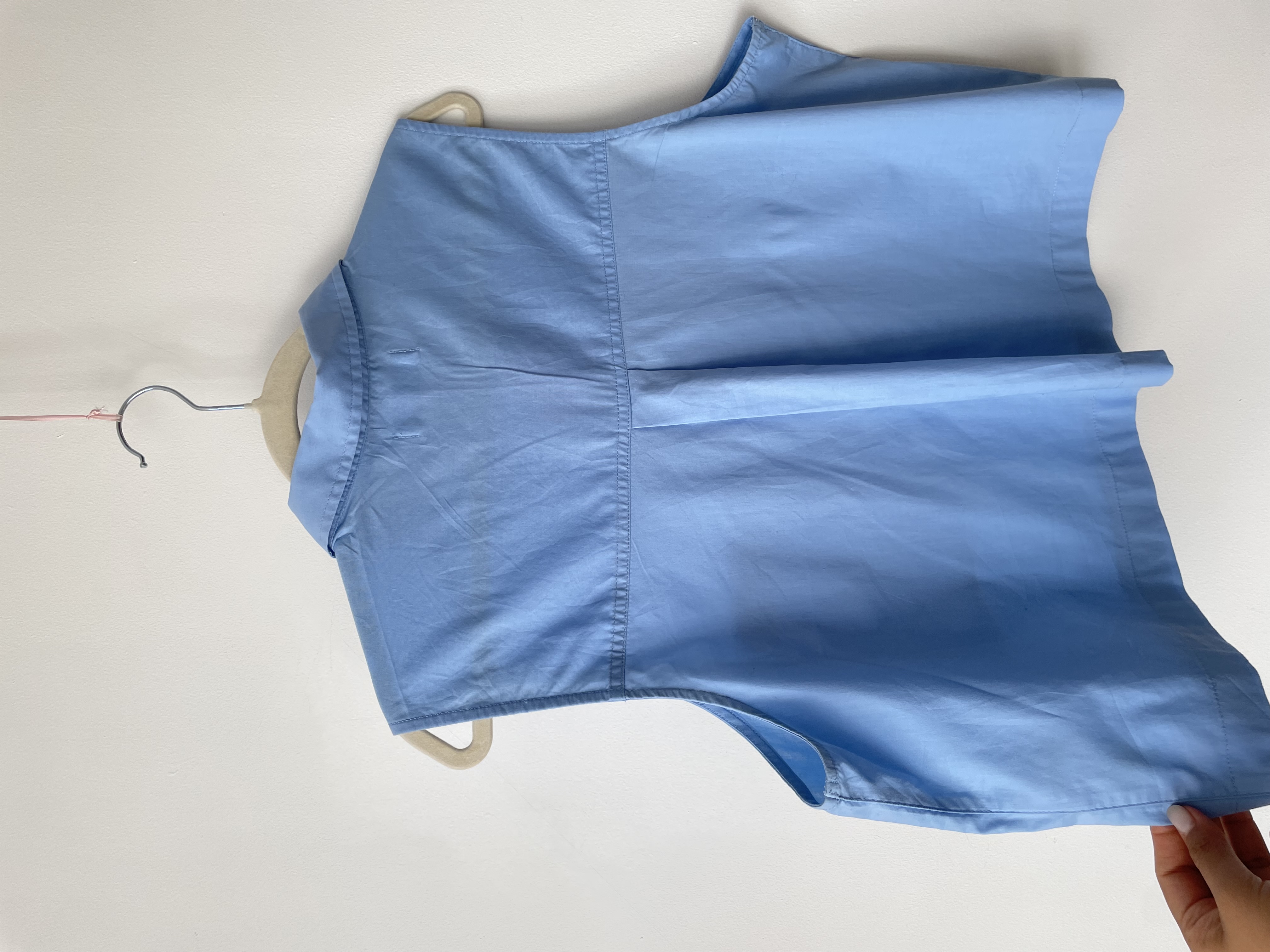 Blusa celeste. Talla: L 3