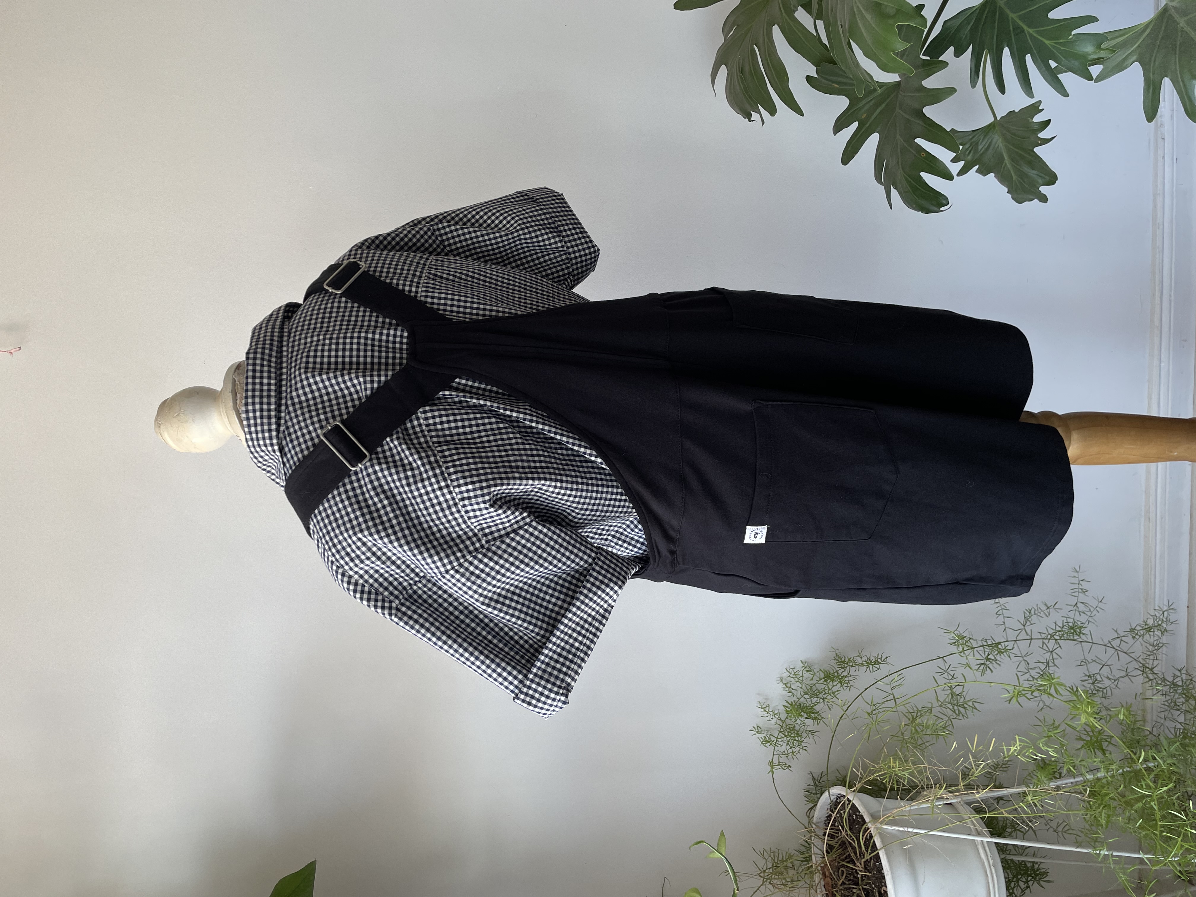 Jardinera negra. Talla: S 5