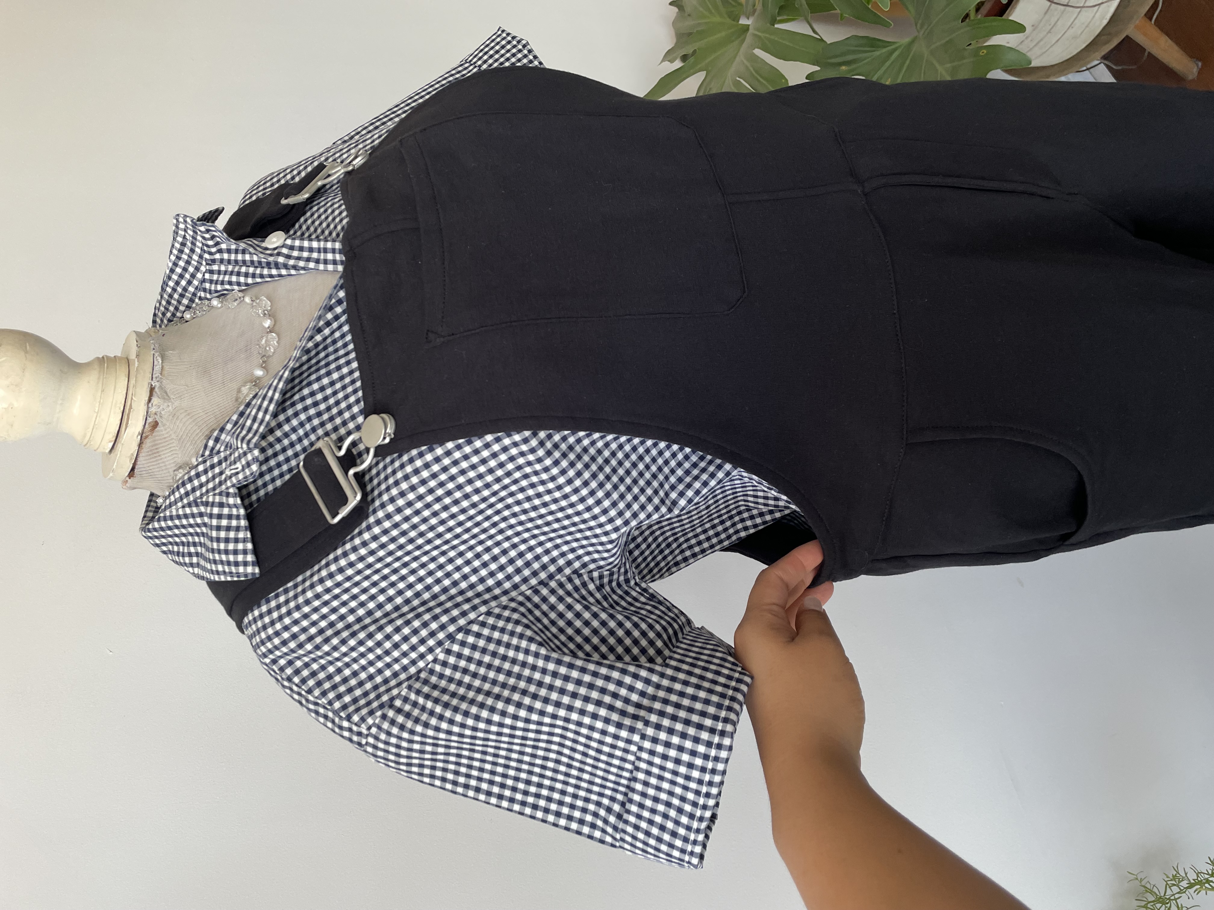 Jardinera negra. Talla: S 2