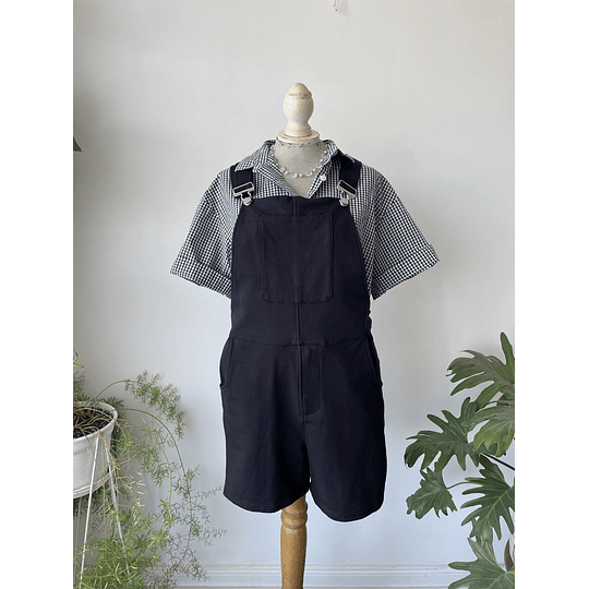 Jardinera negra. Talla: S