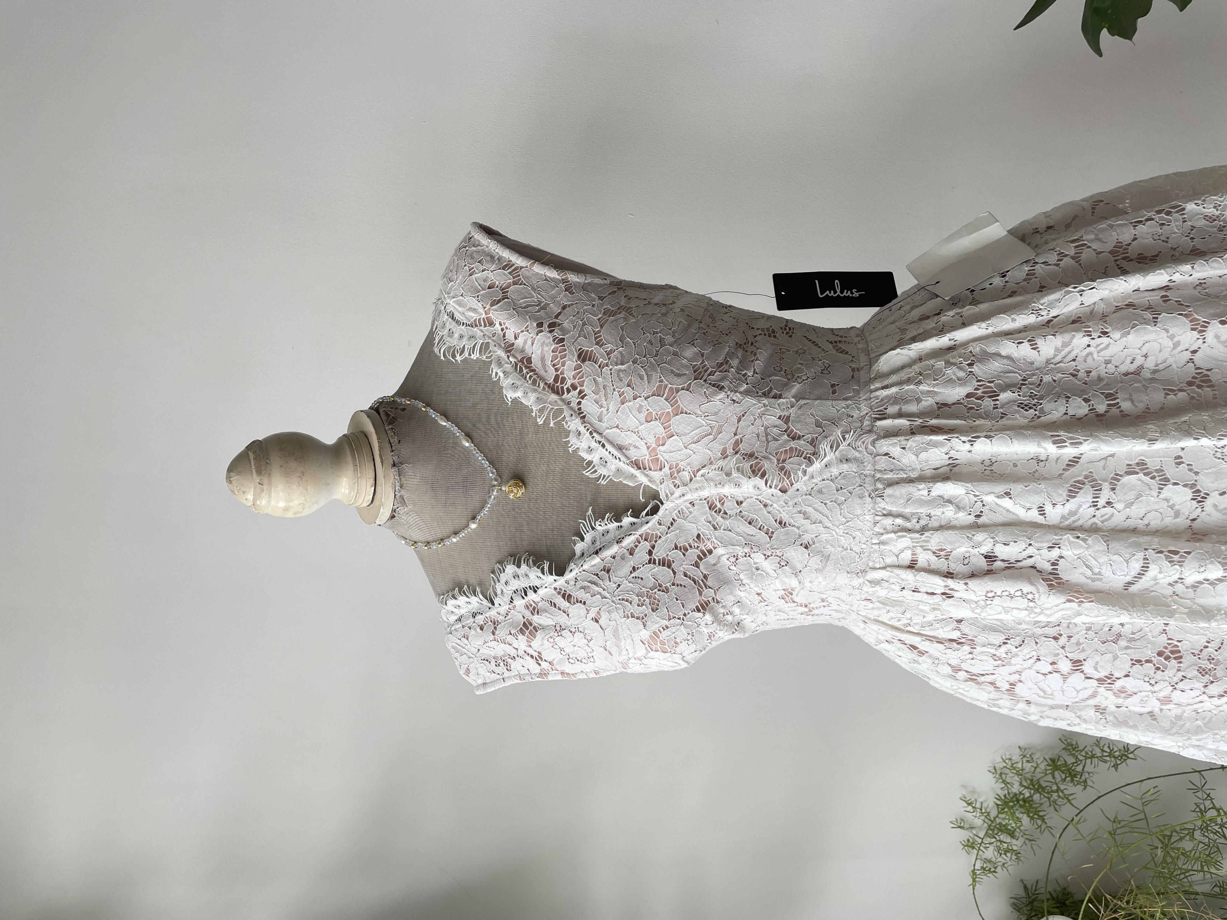 Vestido encaje. Talla: XS 2