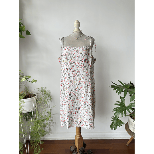 Vestido lazos. Talla: 2XL