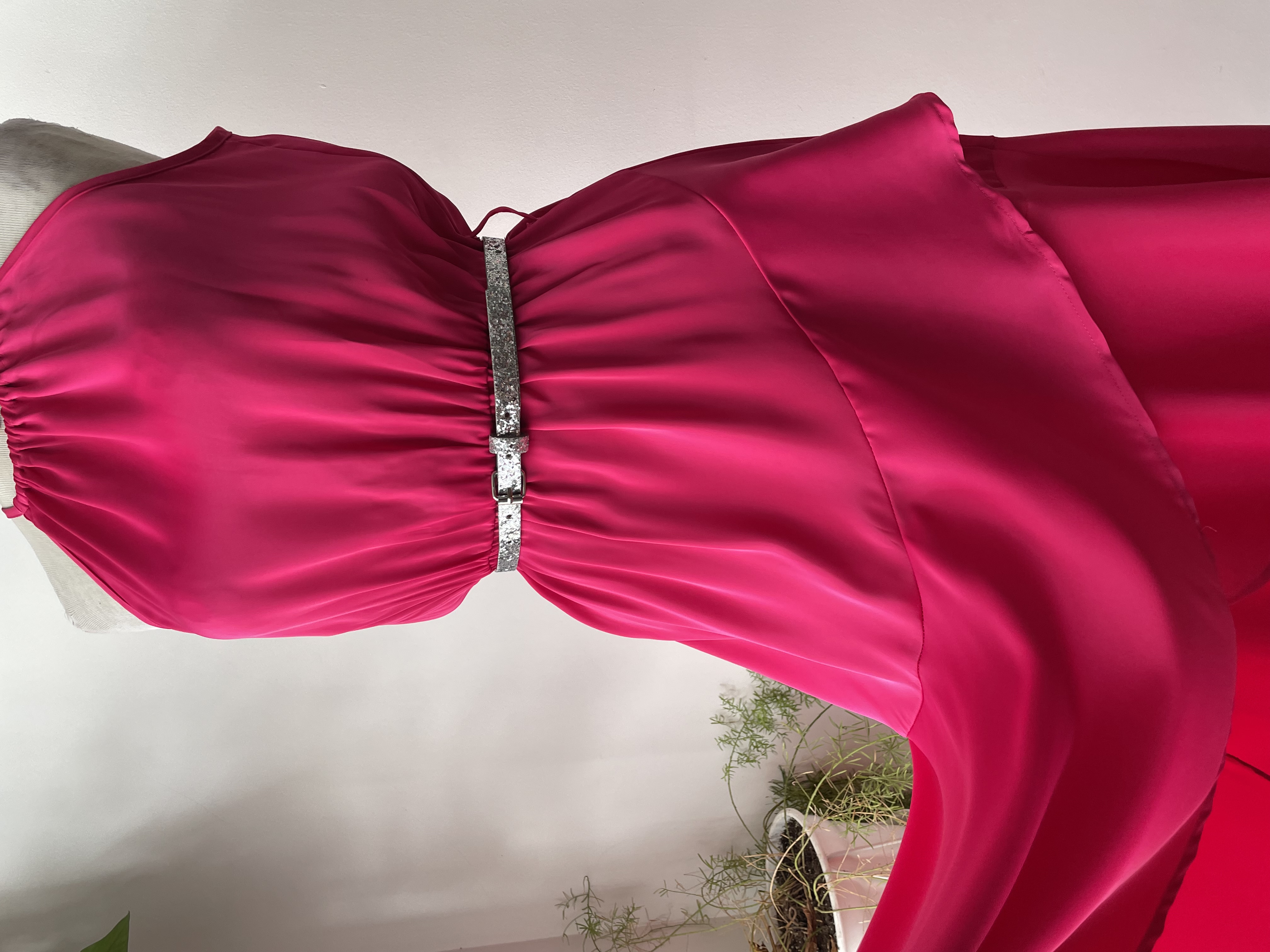Vestido fucsia. Talla: M elasticado 5