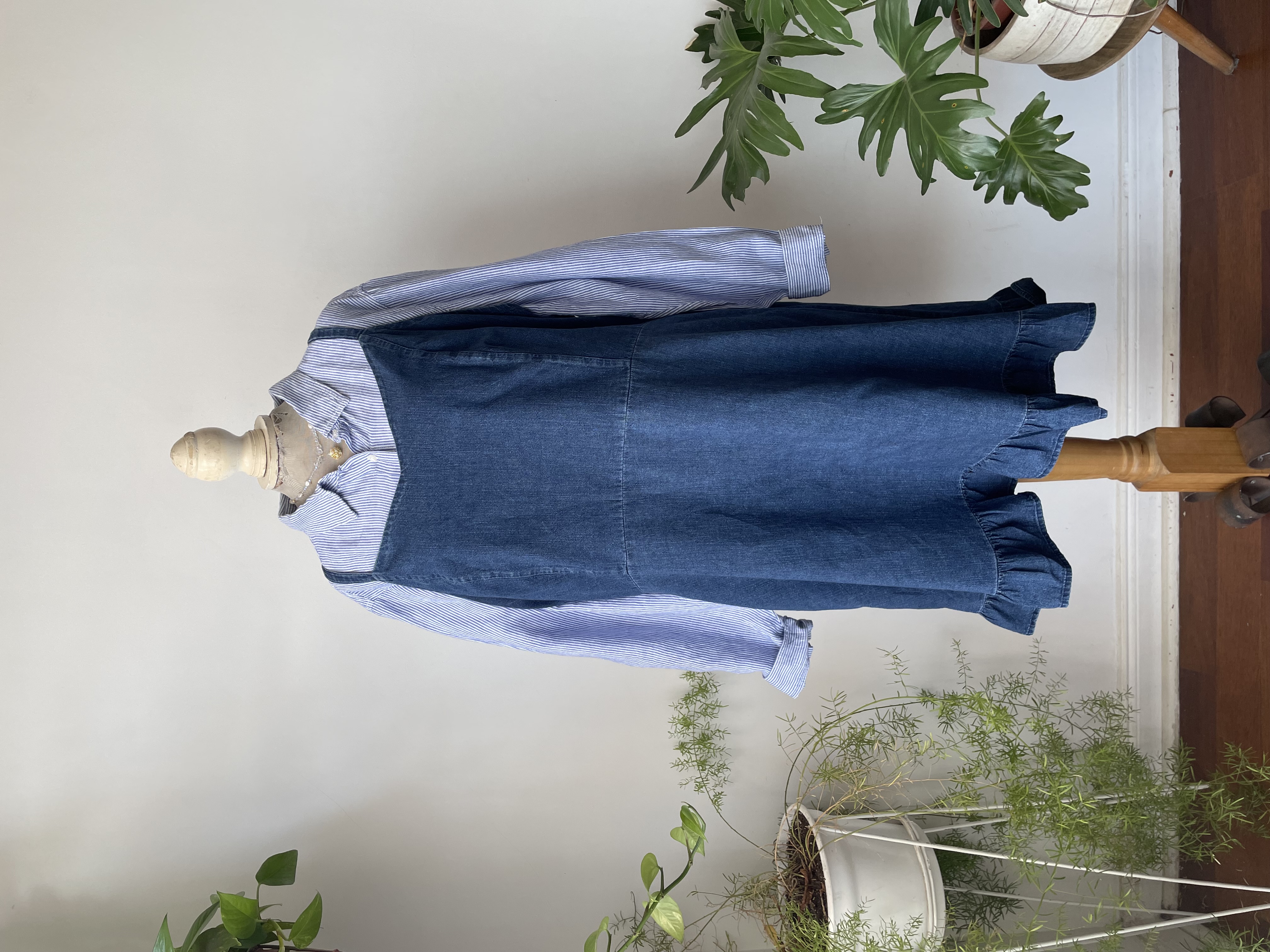 Vestido denim. Talla: 2XL 1