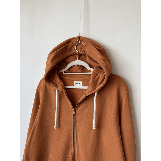 Polerón capucha. Talla: S hombre, M/L mujer