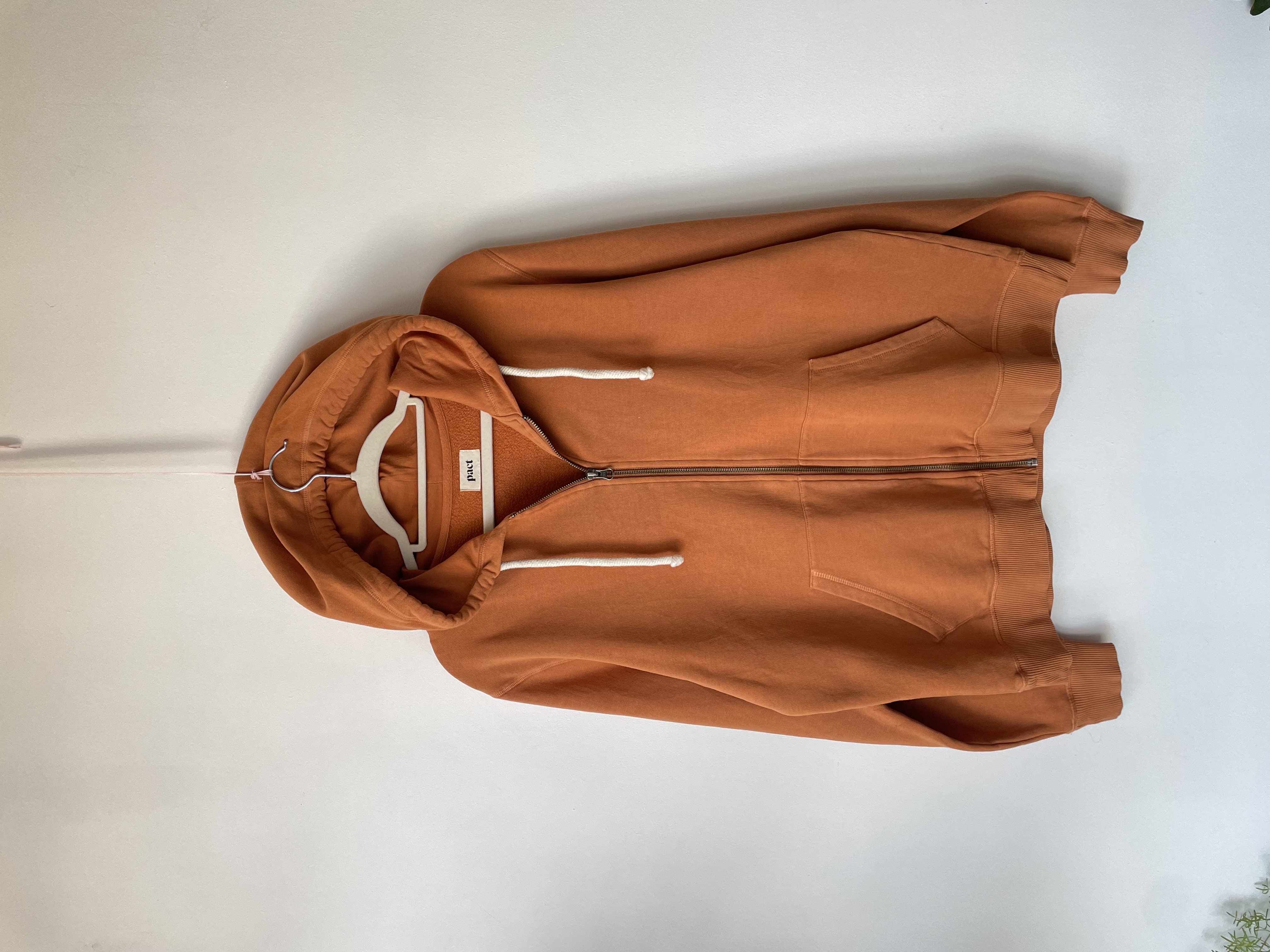 Polerón capucha. Talla: S hombre, M/L mujer 1