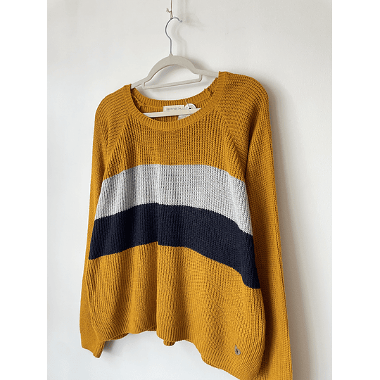 Sweater mostaza. Talla: S/M holgado