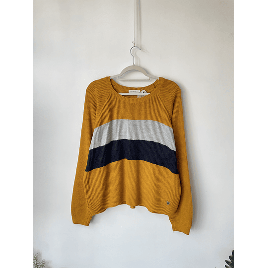 Sweater mostaza. Talla: S/M holgado