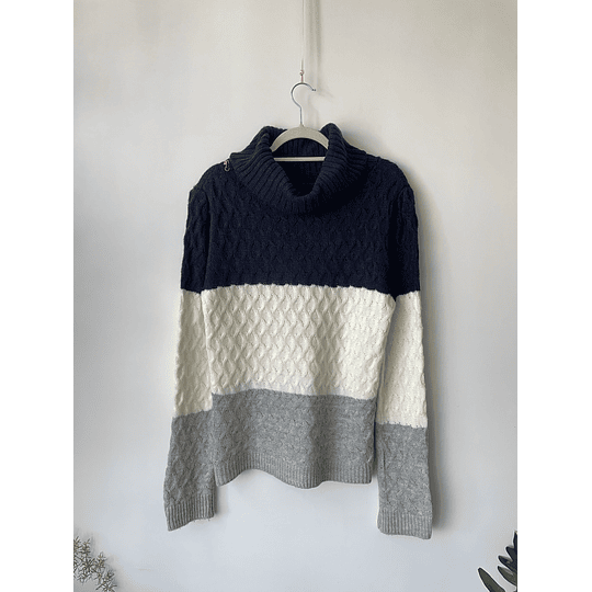Sweater tricolor. Talla: L