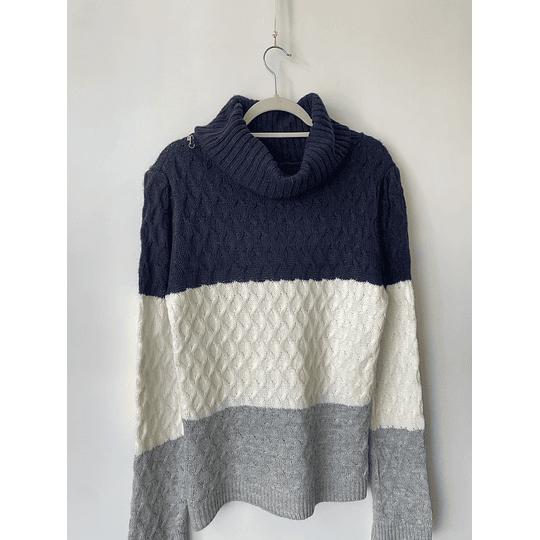 Sweater tricolor. Talla: L