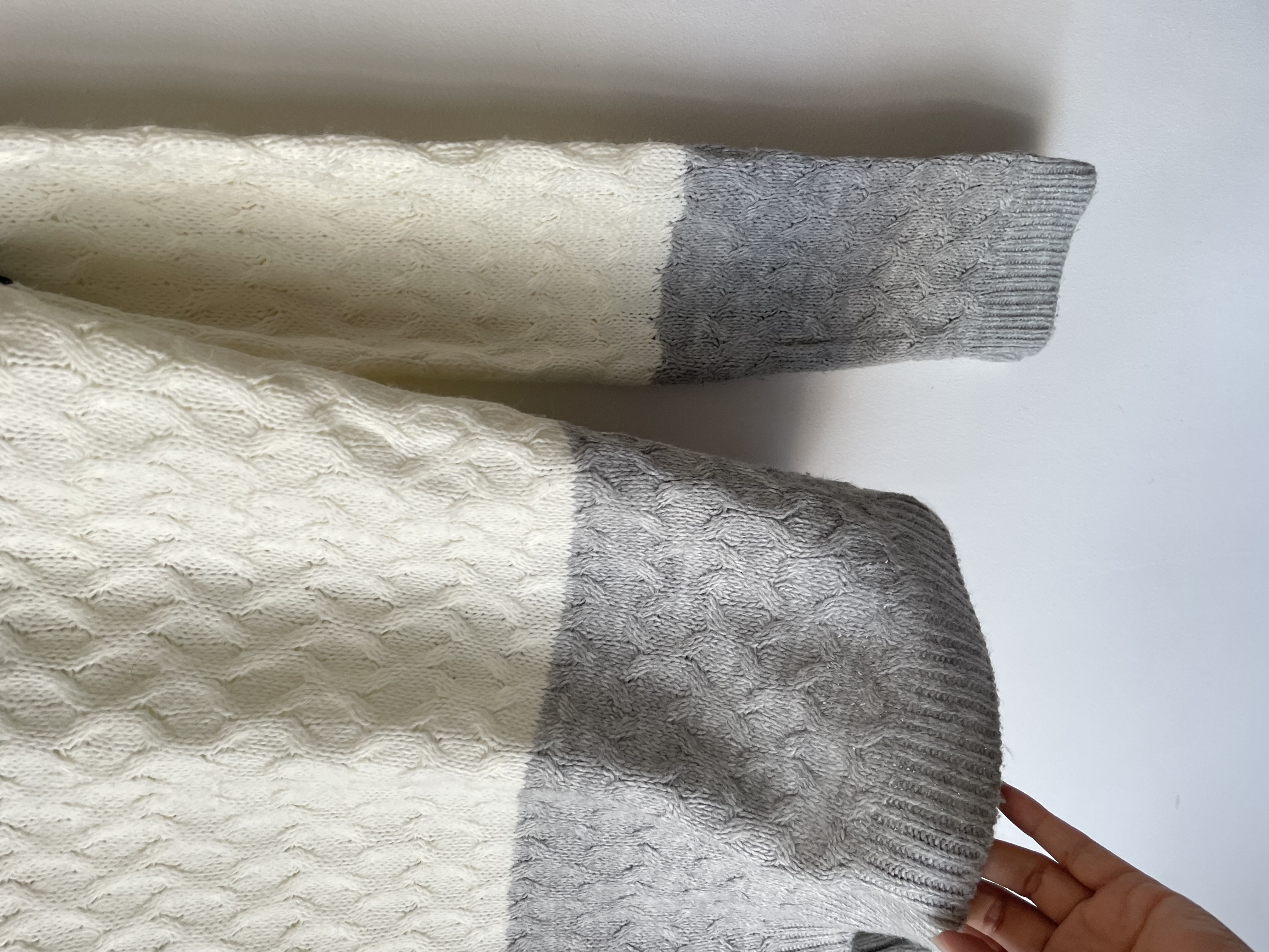 Sweater tricolor. Talla: L 3