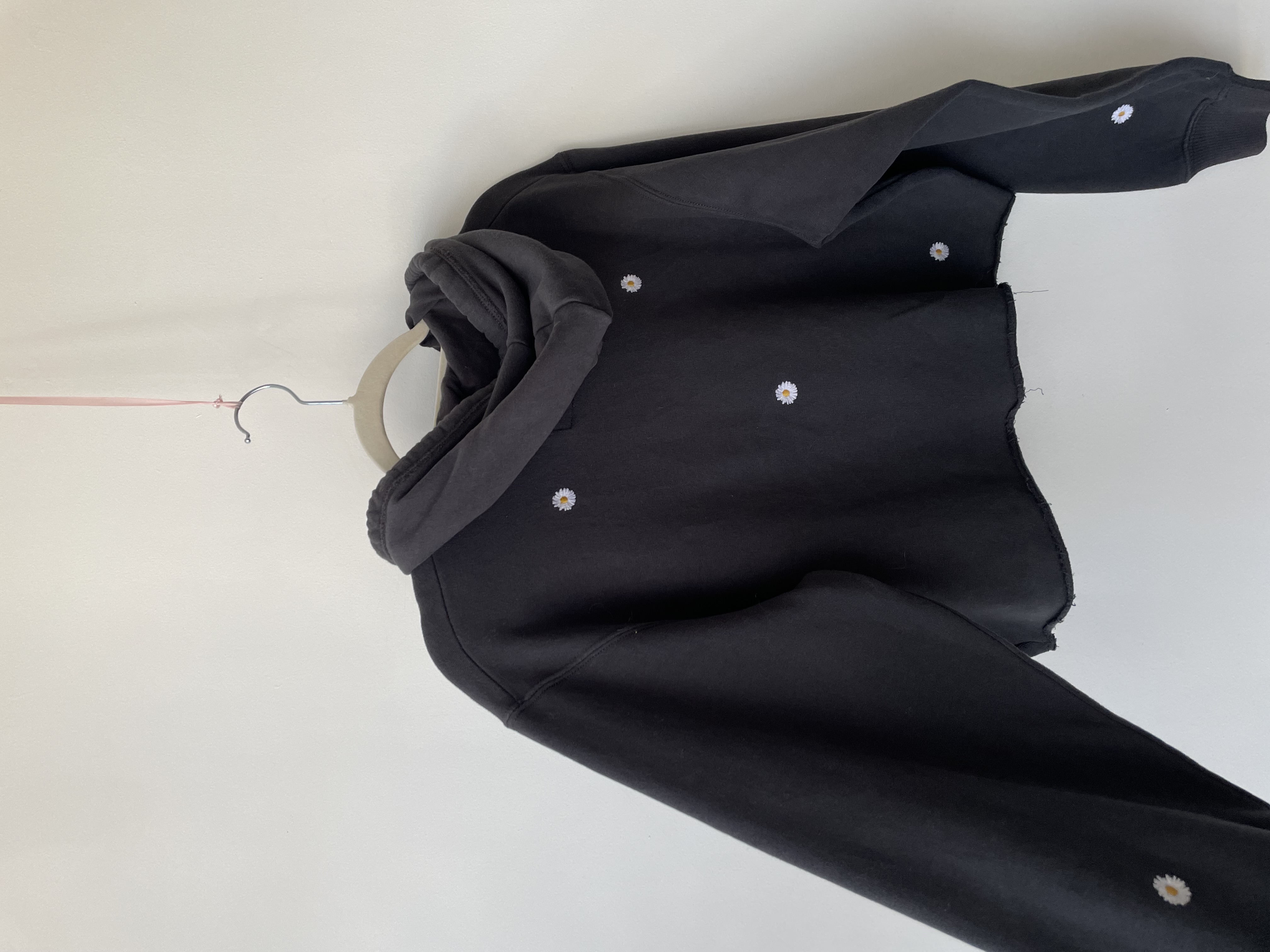 Polerón margaritas . Talla: S 4