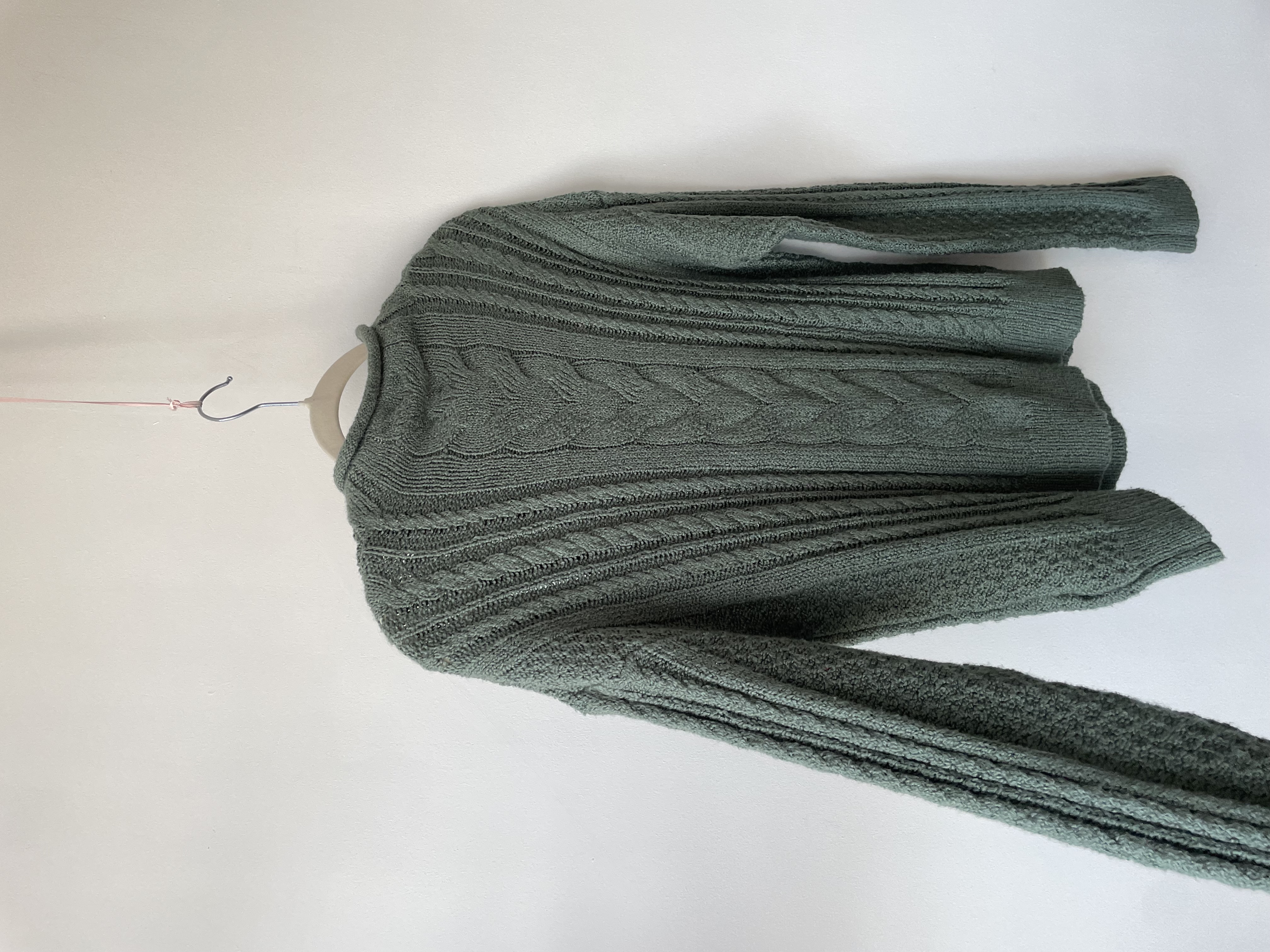 Sweater verde. Talla: S holgado 3