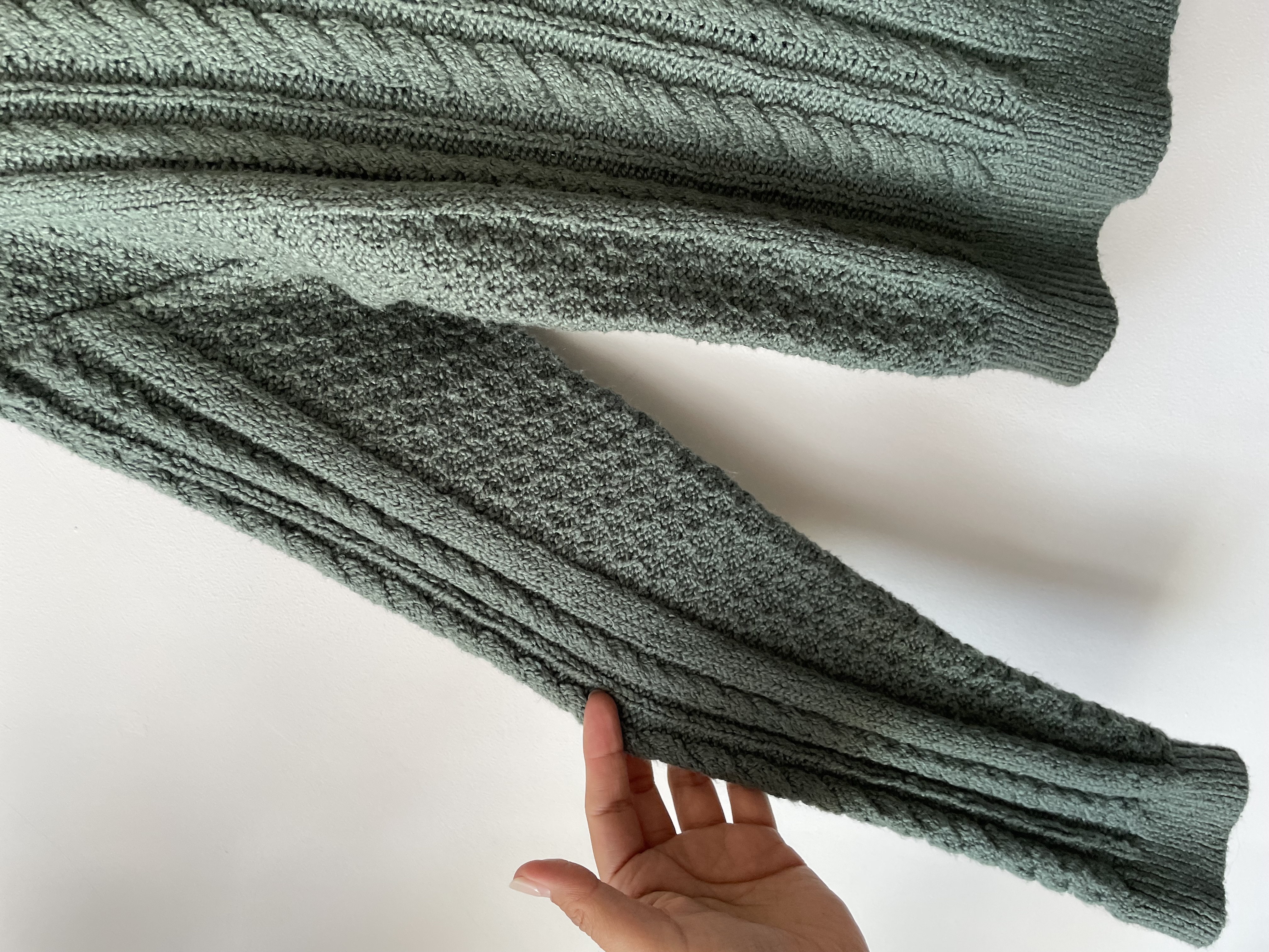 Sweater verde. Talla: S holgado 5