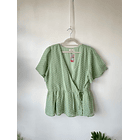 Blusa verde. Talla: XL 1