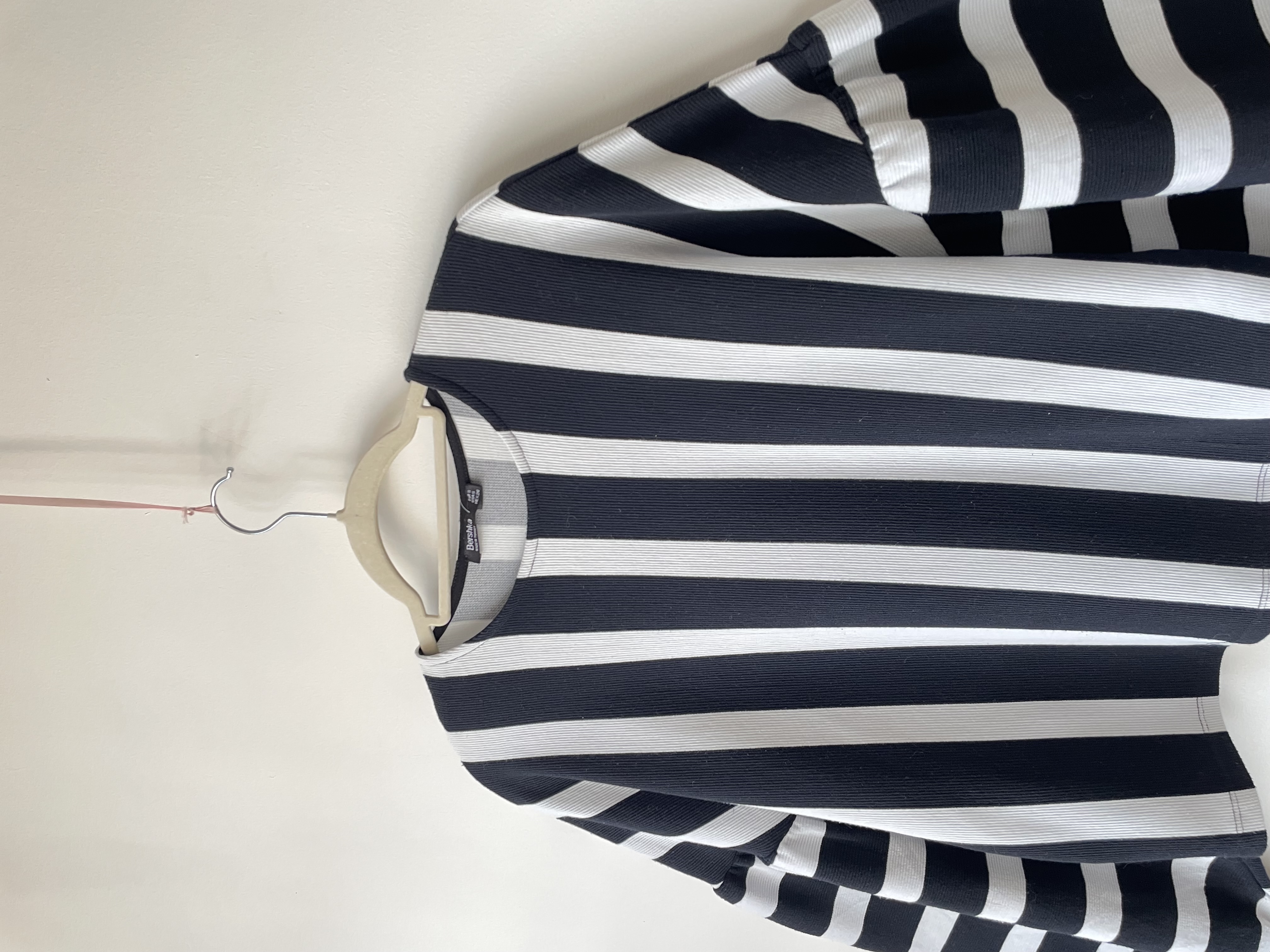 Sweater líneas. Talla: S oversized 2